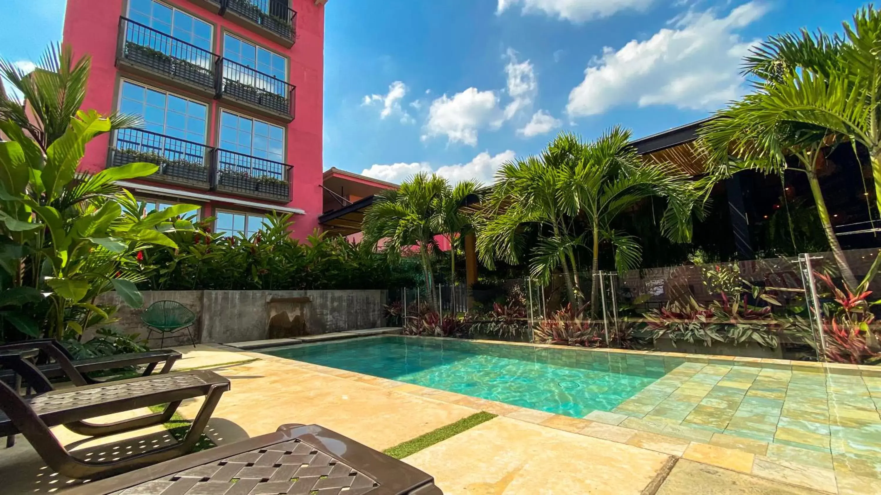 Property building in Rossa Palma Property building in Rossa Palma