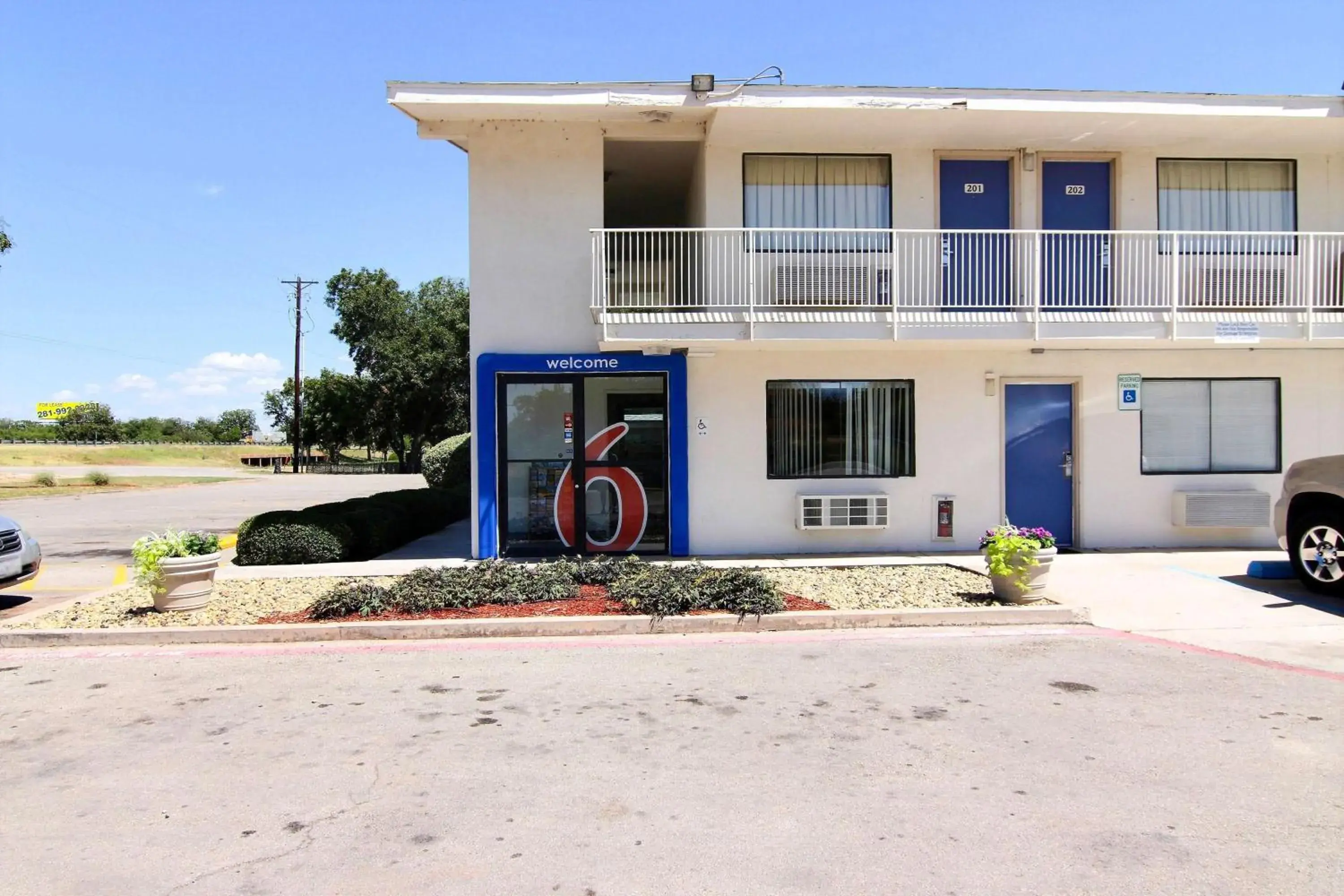 Property building, Facade/Entrance in Motel 6-Abilene, TX