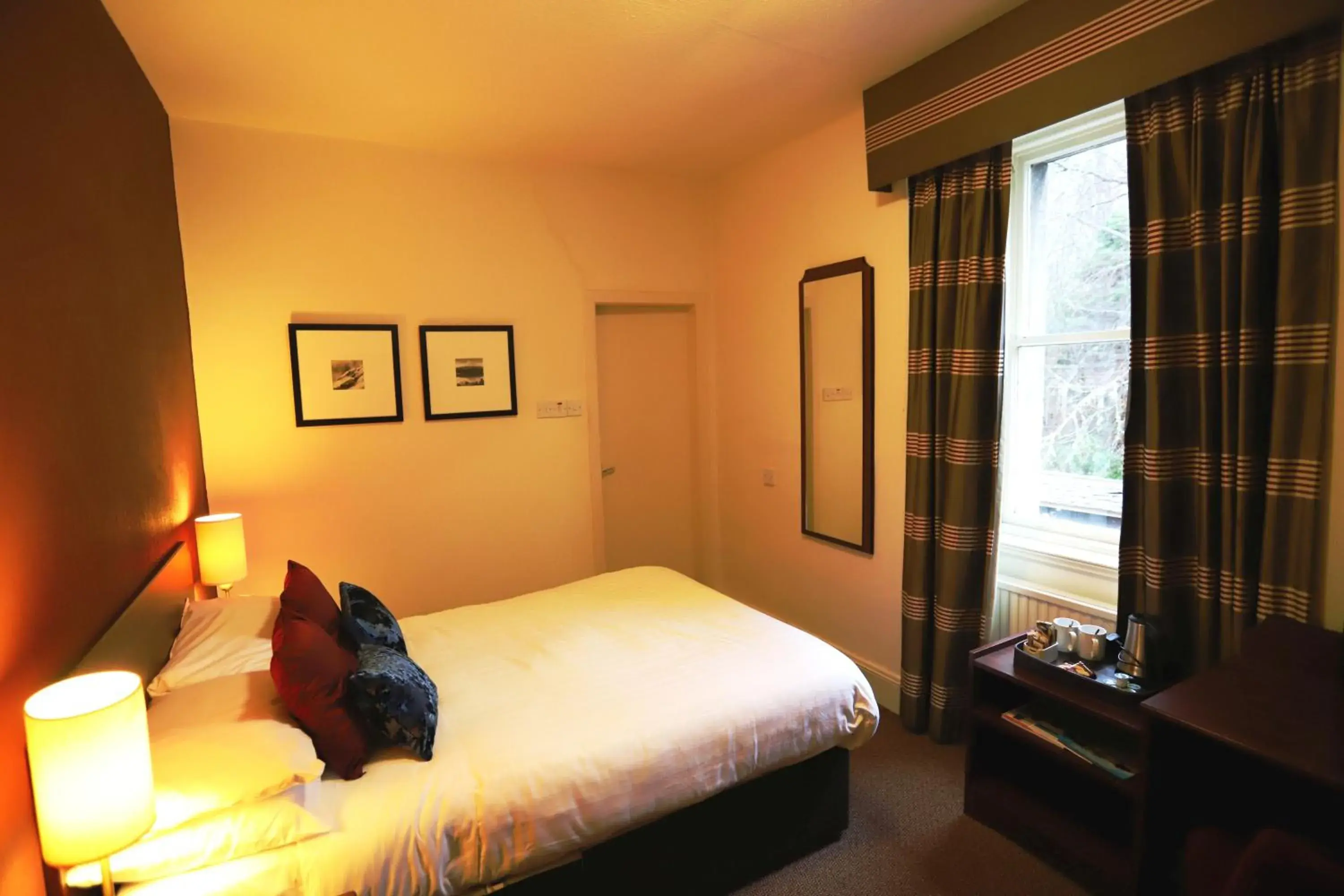 Double Room in Ben Wyvis Hotel