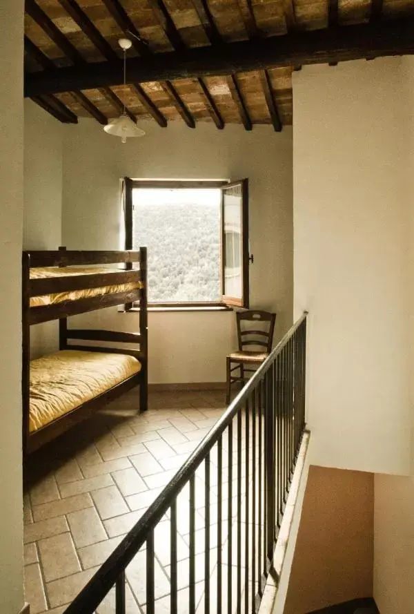 bunk bed in Borgo San Valentino