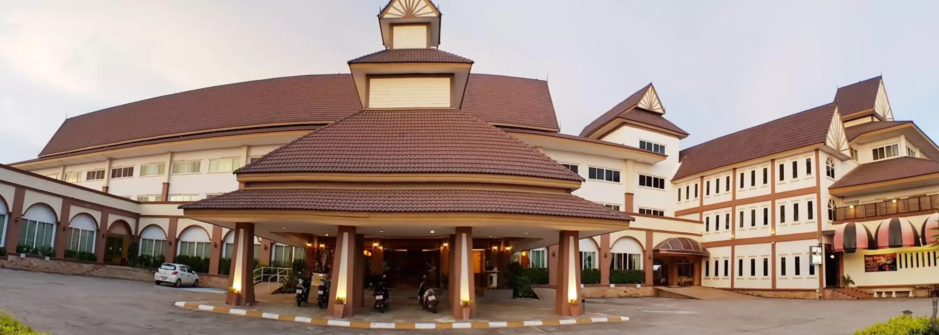 Facade/entrance, Property Building in Major Grand Hotel