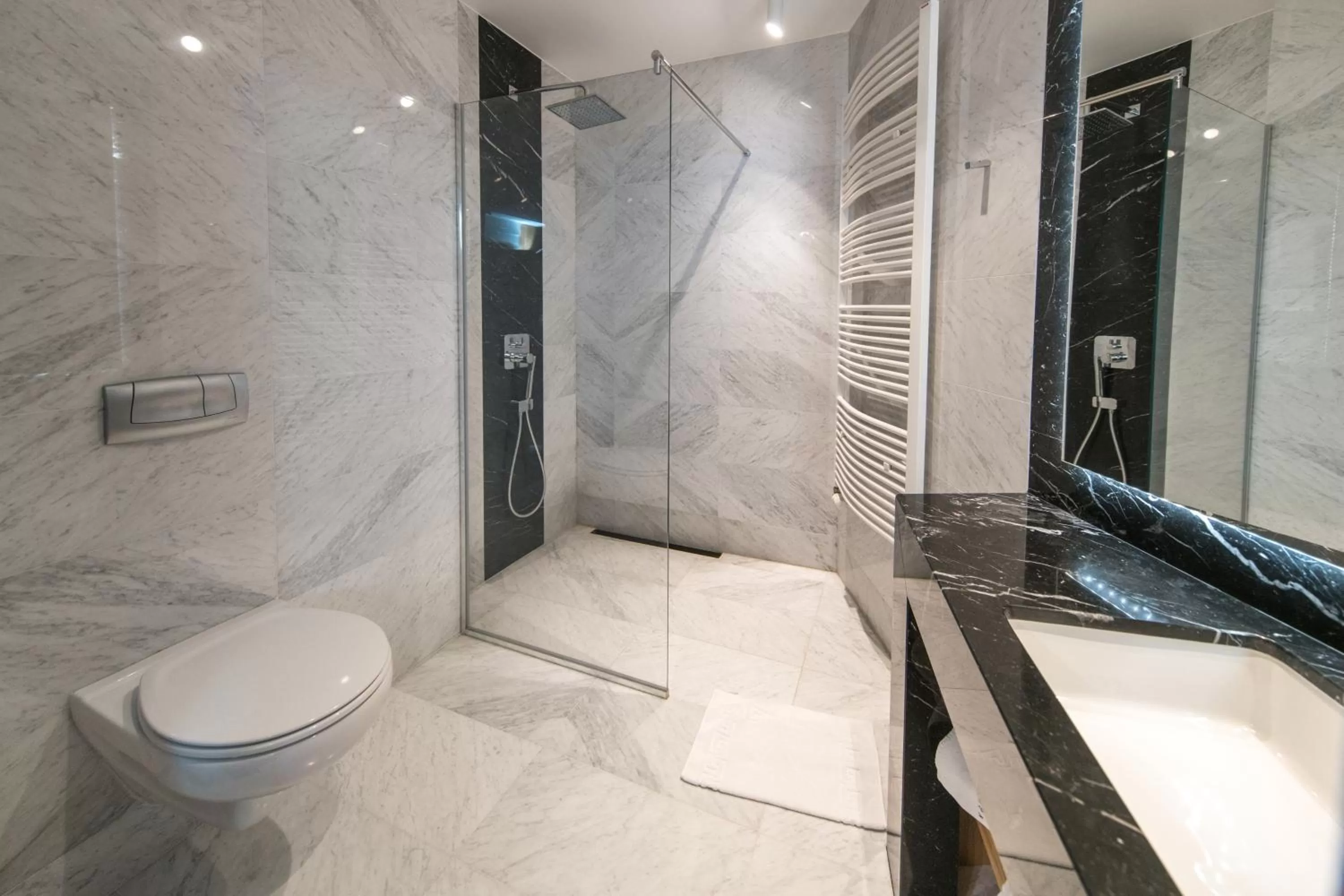 Toilet in Hotel META Resort & Vine SPA