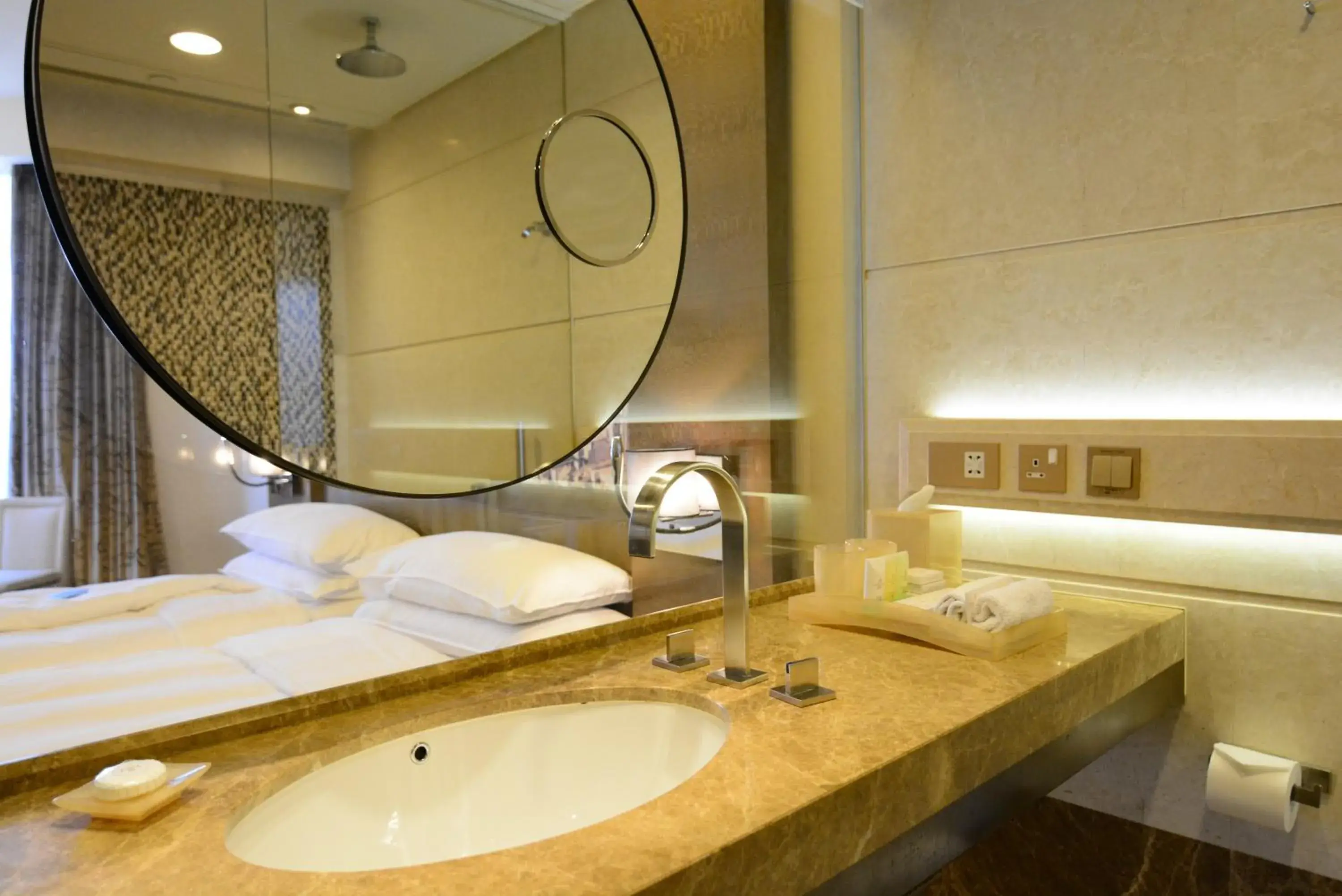 Bed, Bathroom in Harbour Grand Hong Kong Hotel