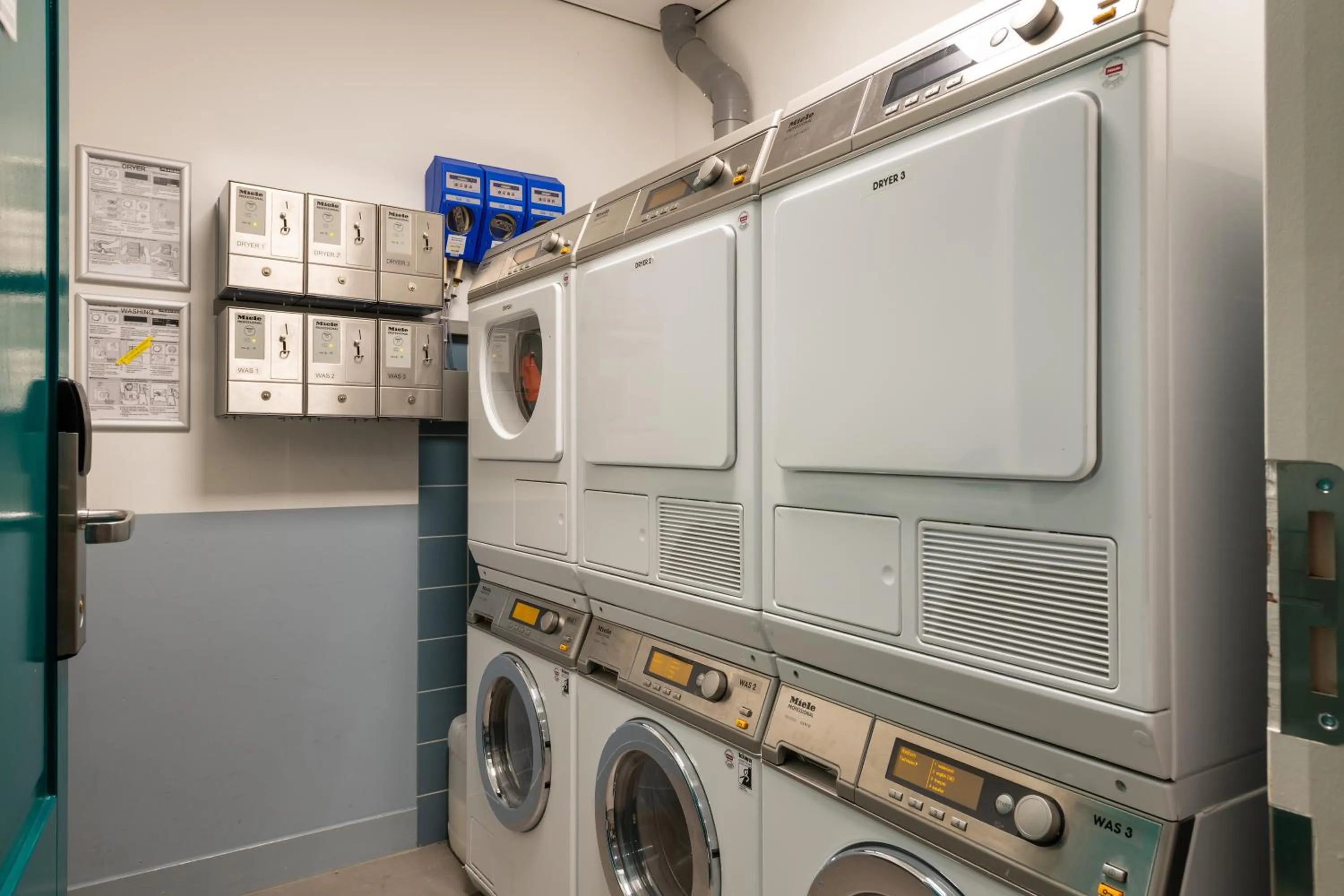 washing machine in Stayokay Hostel Amsterdam Vondelpark