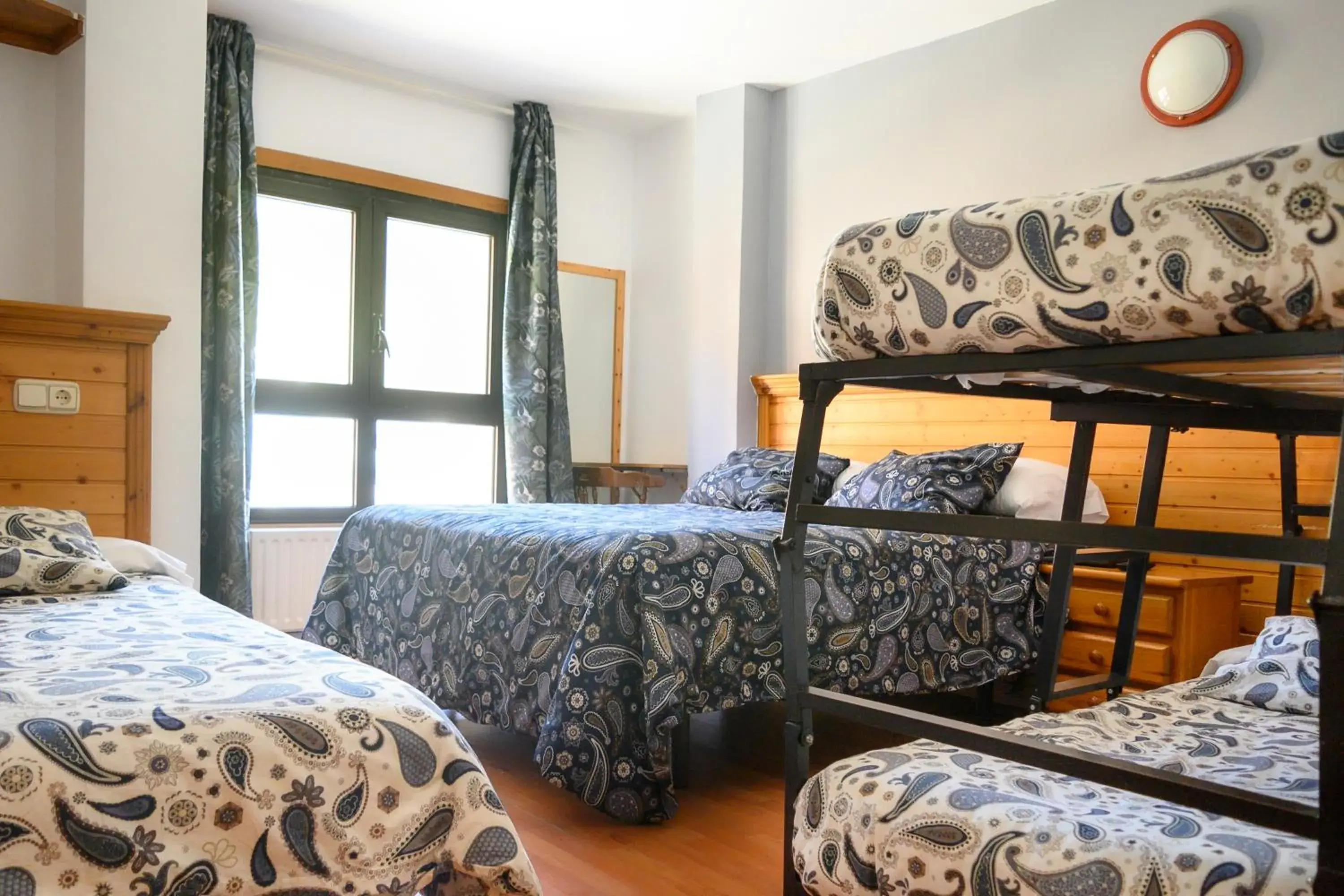 Bedroom, Bunk Bed in Hotel Merino