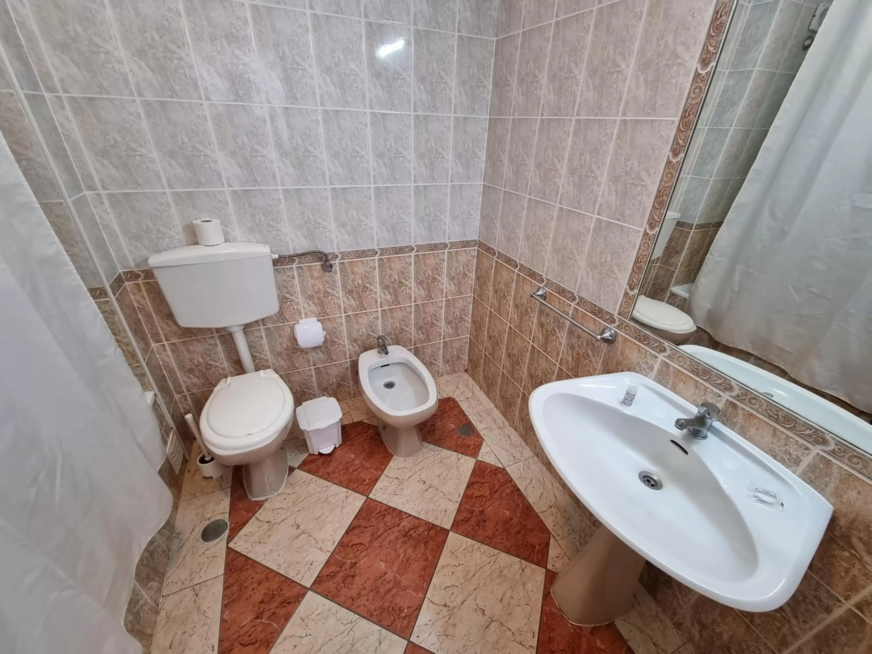 Bathroom in Cerro Atlantico by Umbral