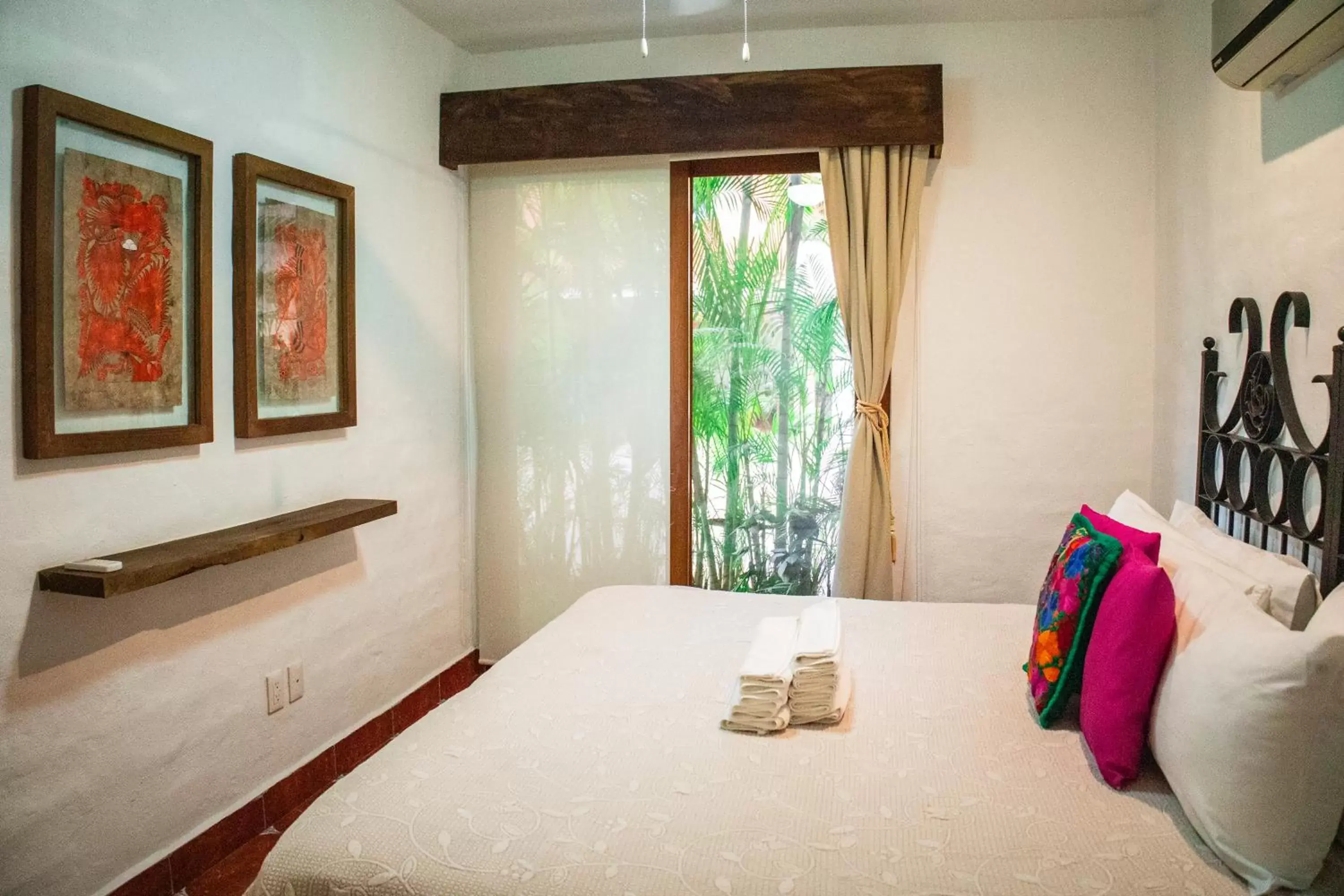Bedroom, Bed in El Pueblito de Sayulita
