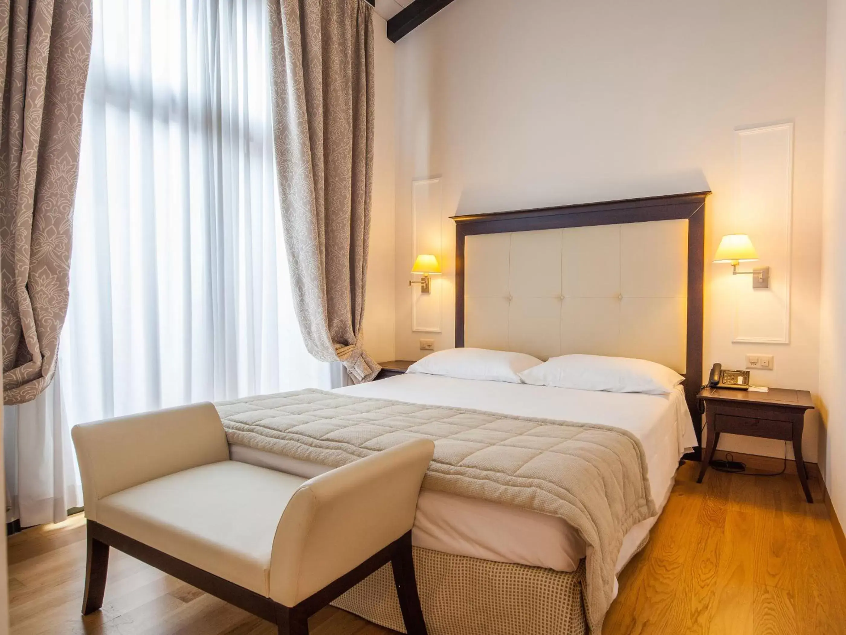 Photo of the whole room, Bed in Park Hotel Principe - Ticino Hotels Group