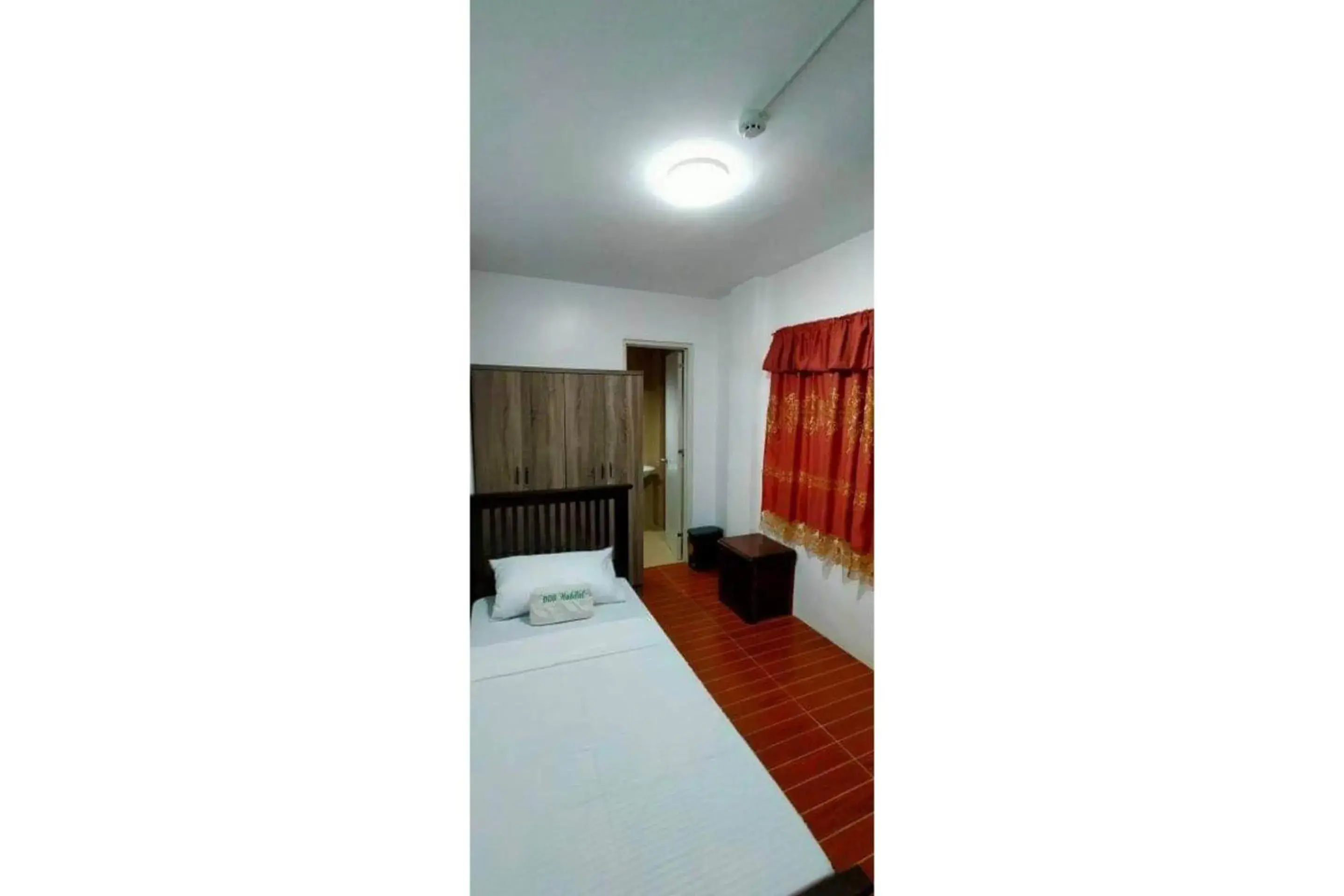 Bedroom, Kitchen/Kitchenette in OYO 799 Ddd Habitat Iloilo