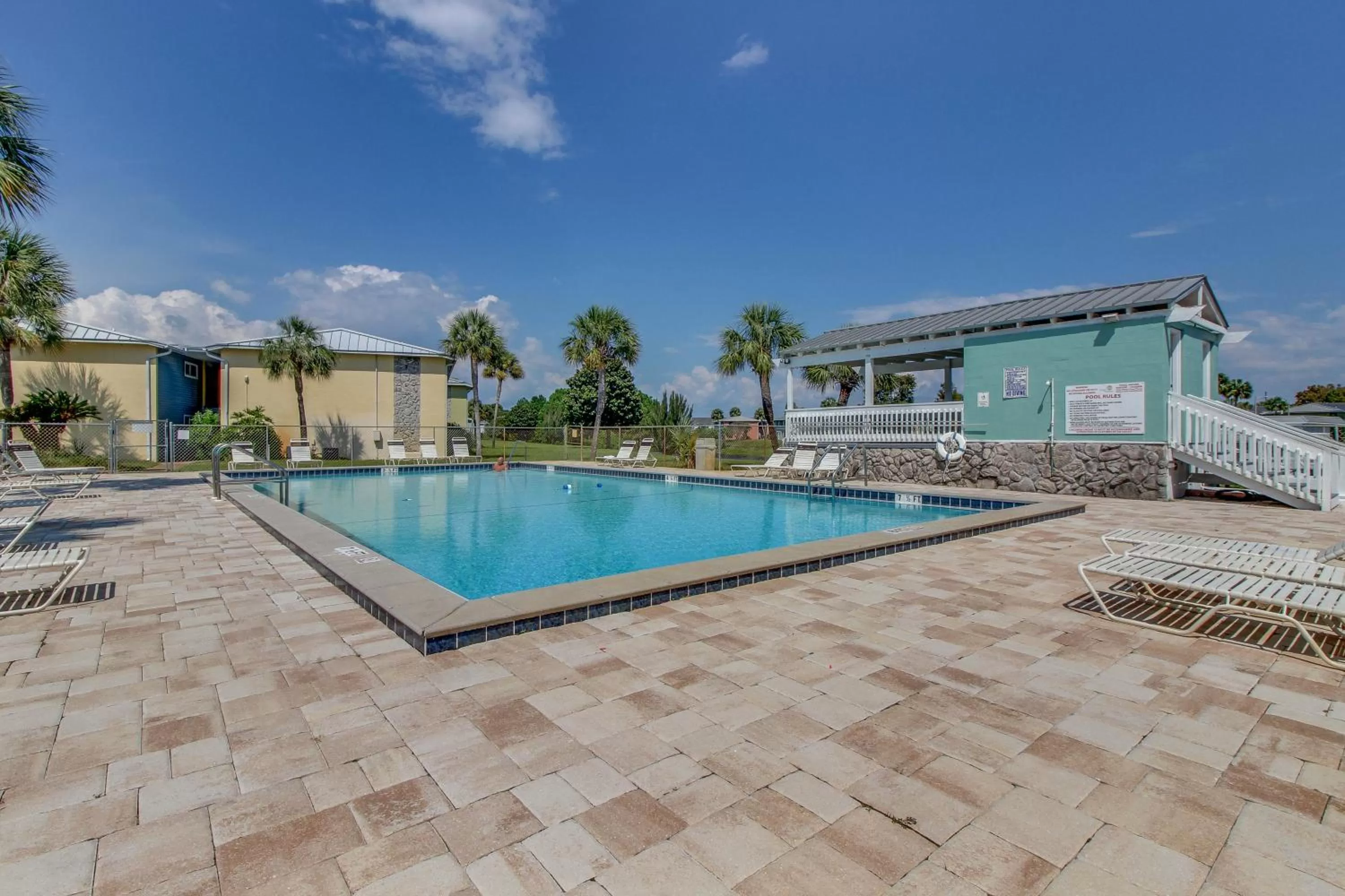 Swimming Pool in Gulf Terrace 181