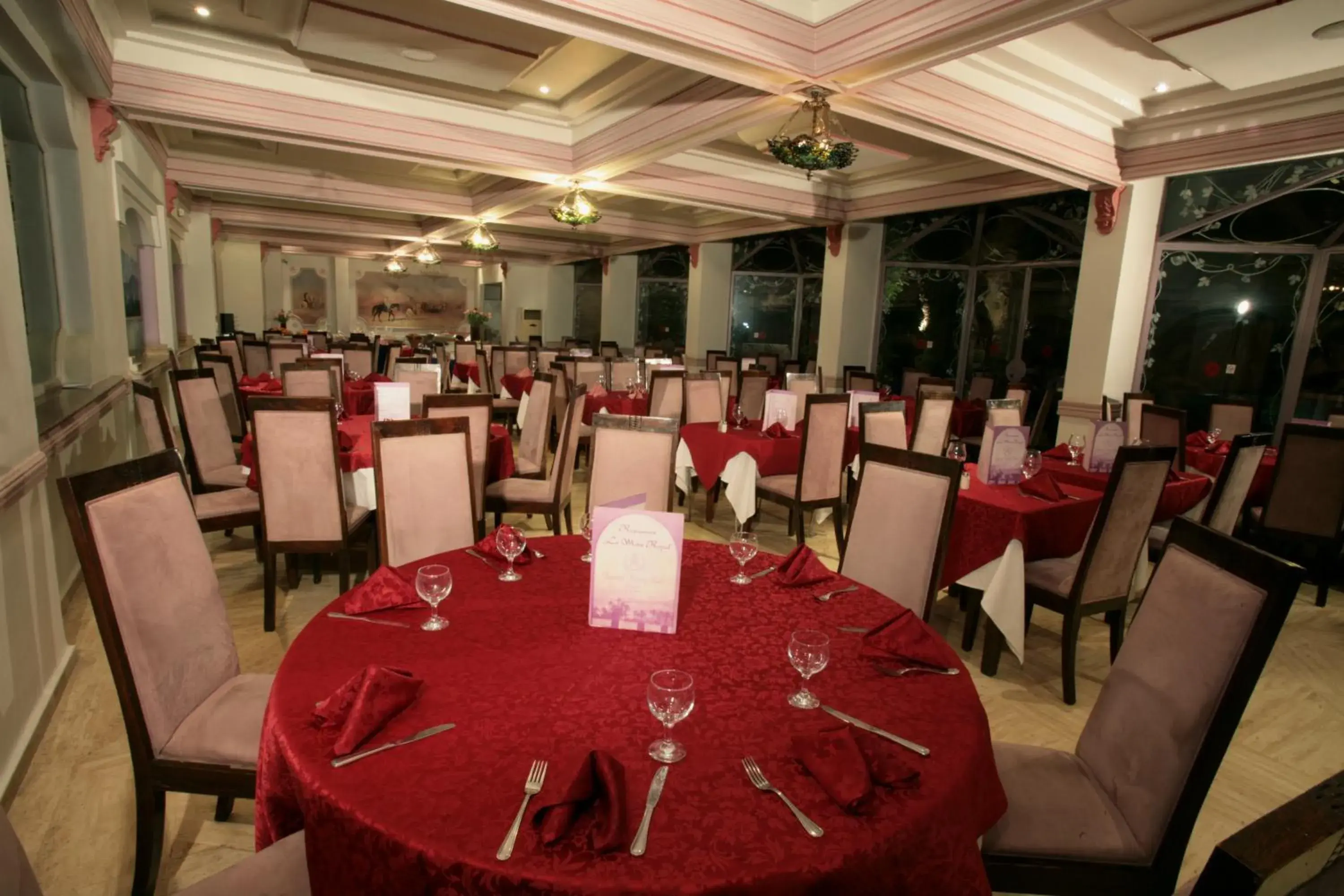 Restaurant/Places to Eat in Hotel Imperial Holiday