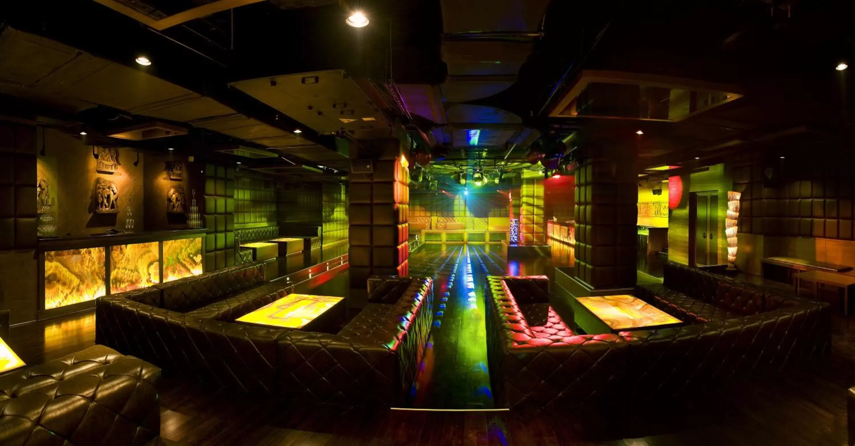 Nightclub / DJ in The LaLiT New Delhi