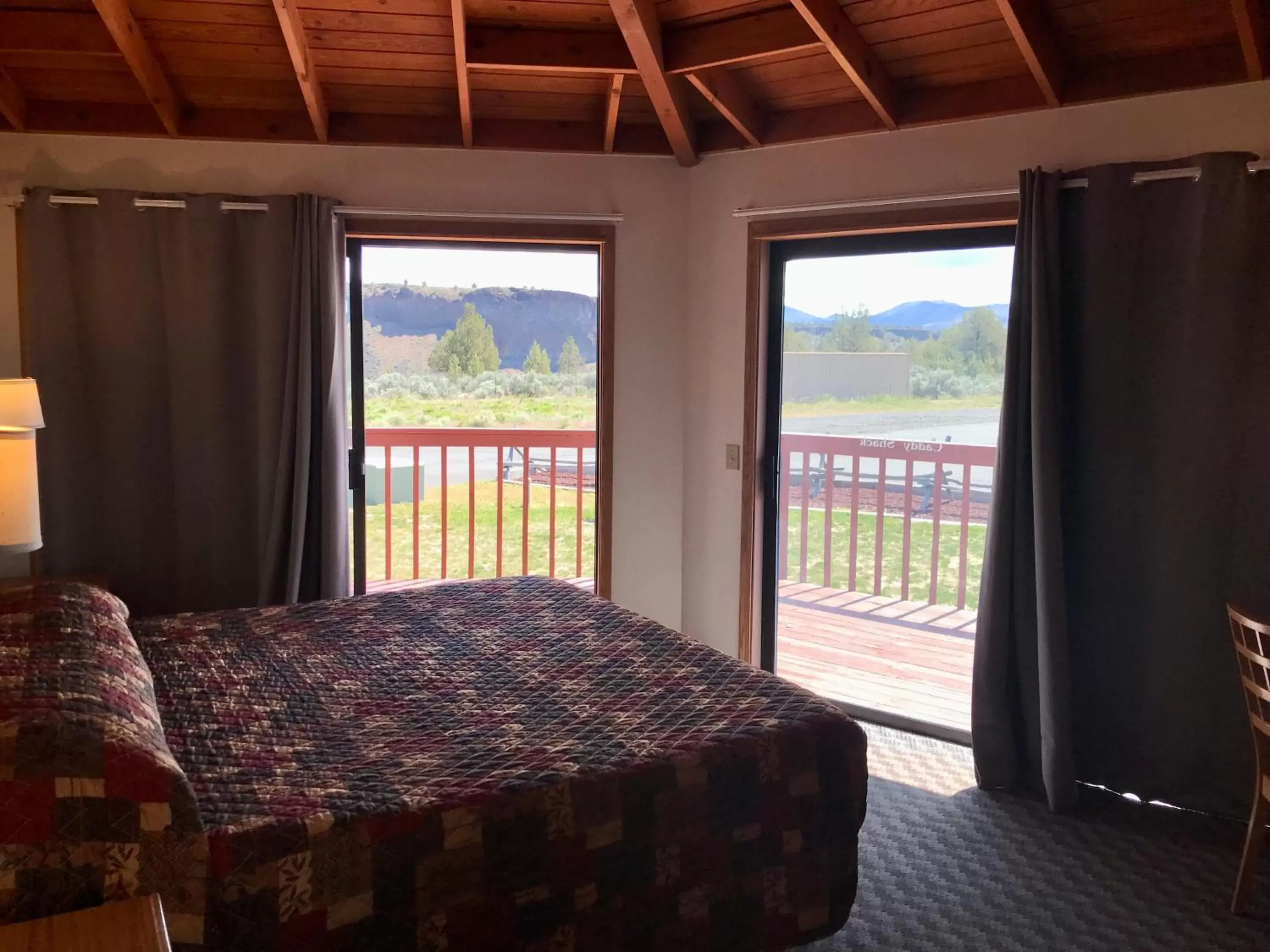 Balcony/Terrace in Smith Rock Resort