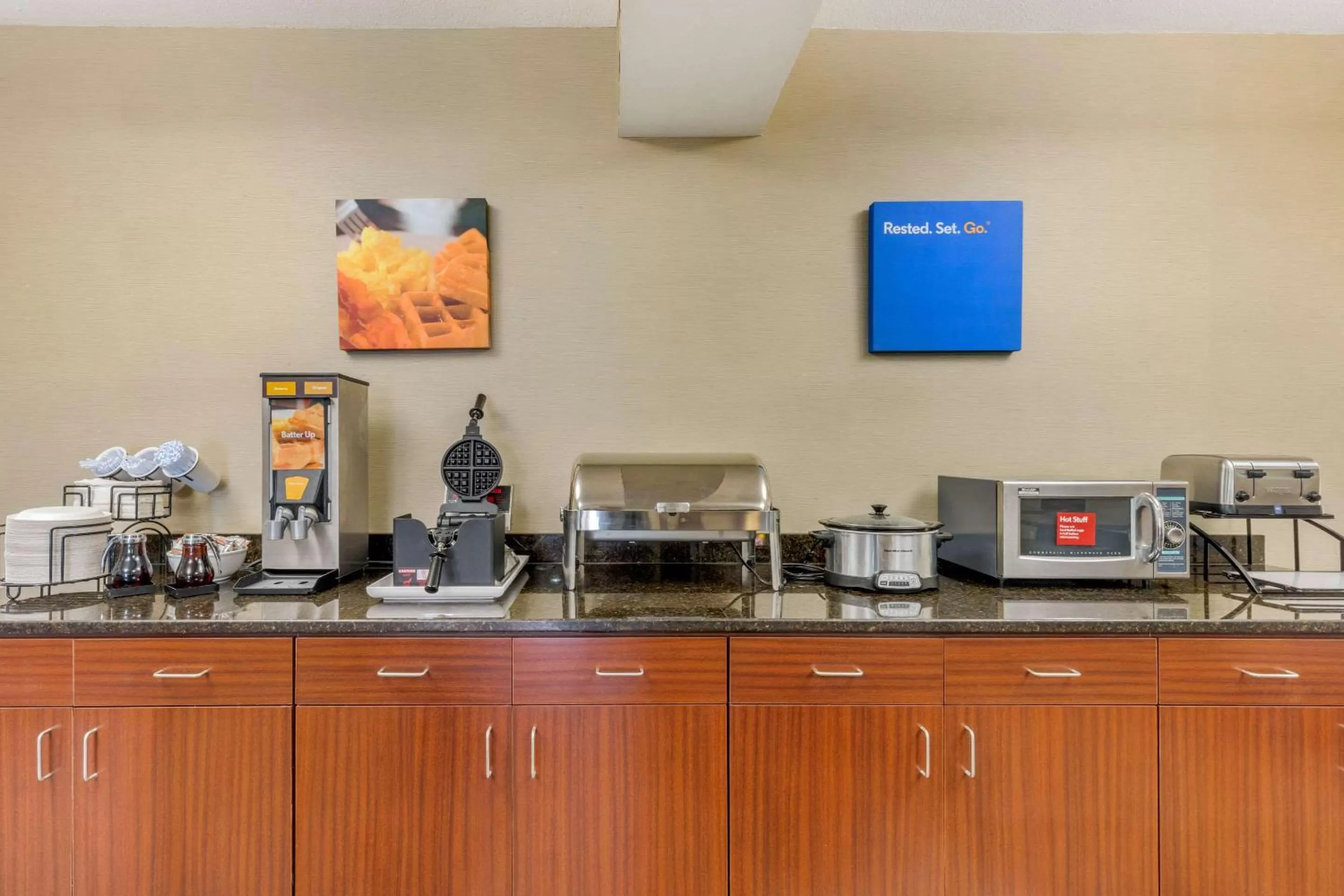 Restaurant/places to eat in Comfort Inn Lenoir City-Knoxville