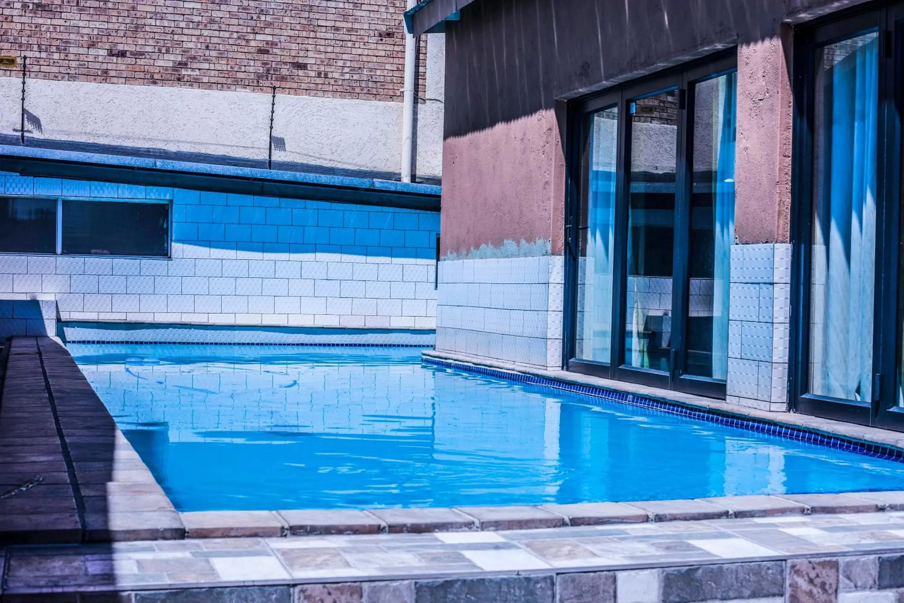 Swimming Pool in Coyotes Hotel & Conference Centre