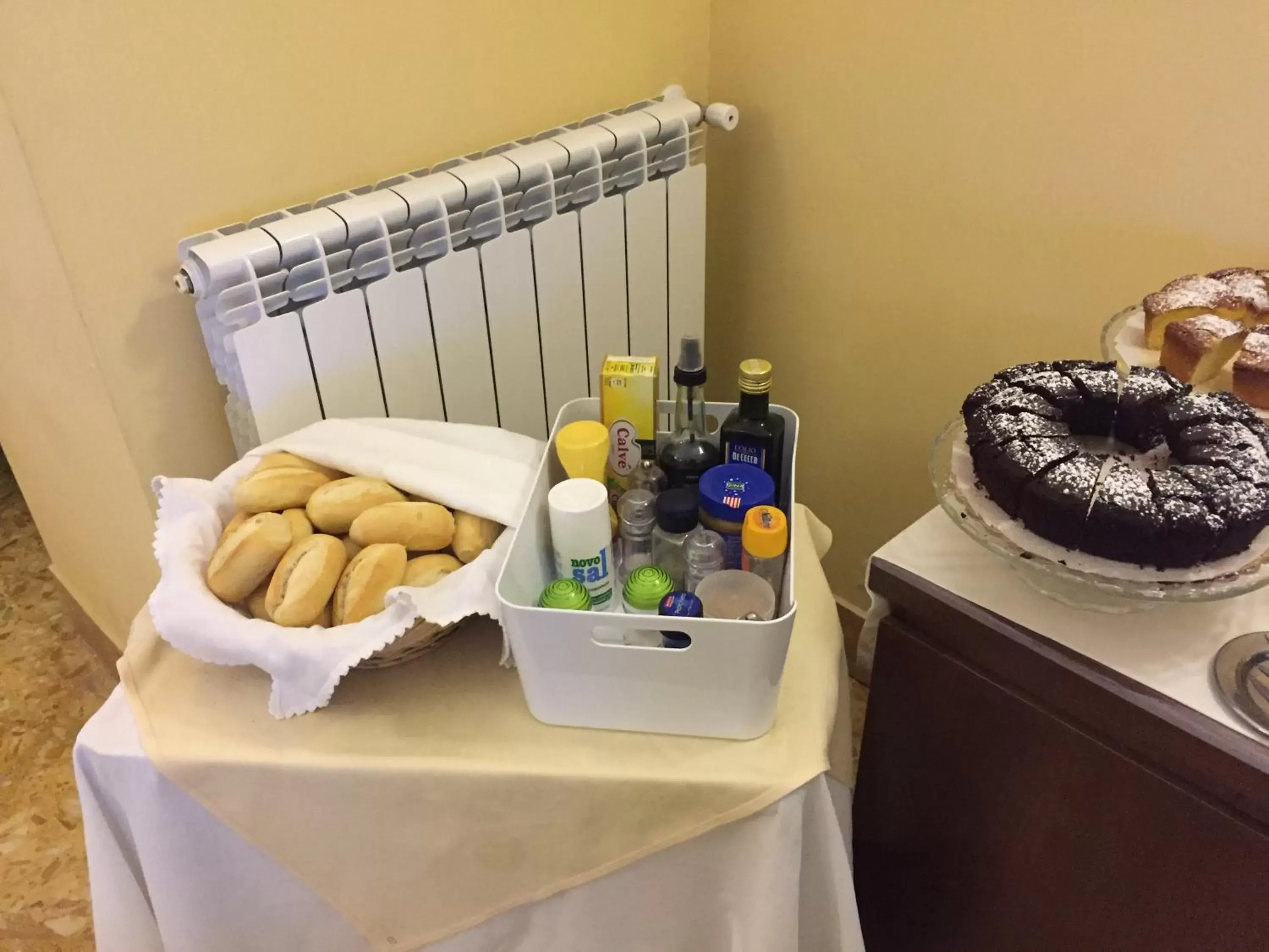 Buffet breakfast in Hotel Fiorentina