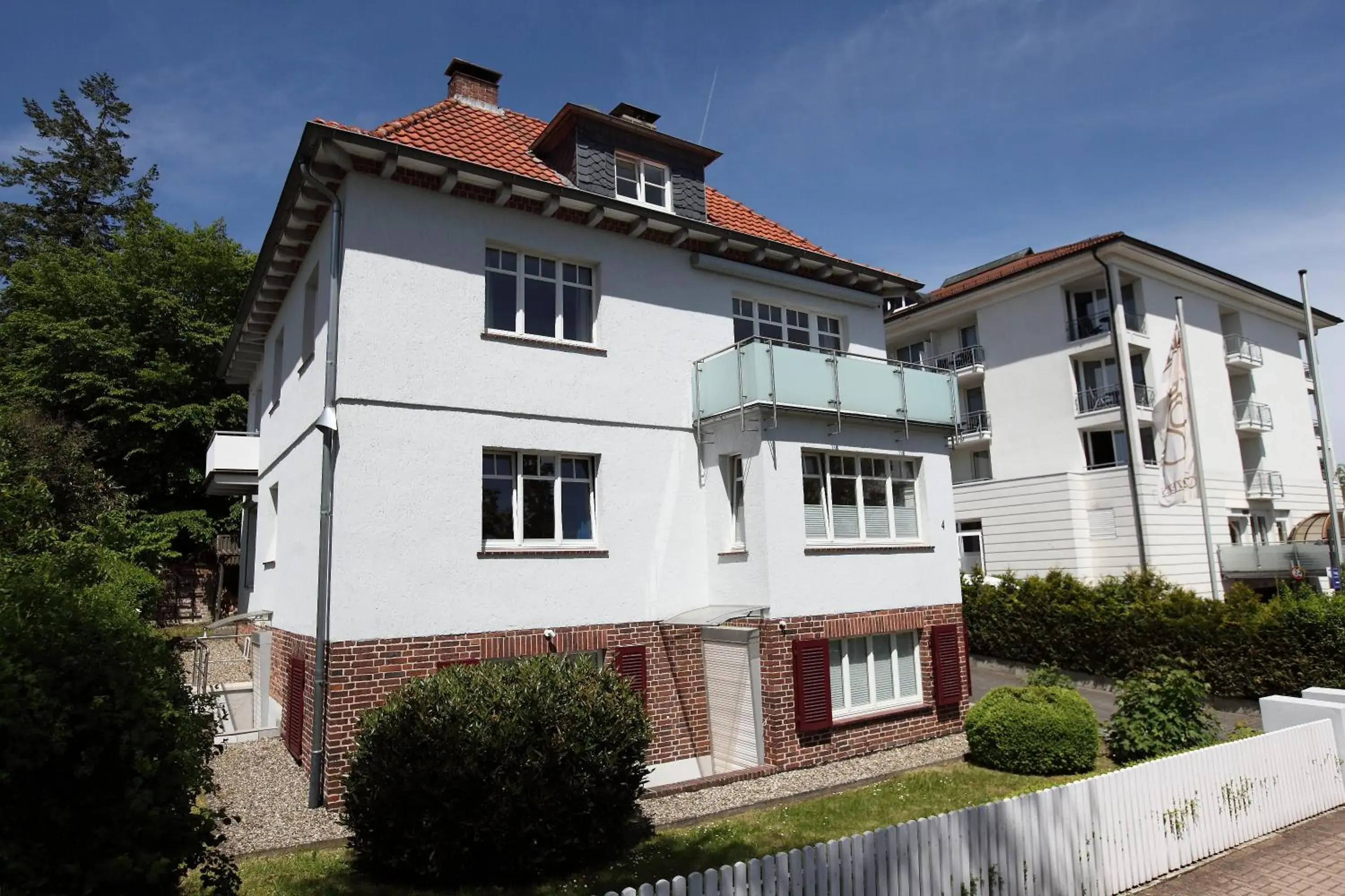 Property Building in Göbel`s Hotel Quellenhof