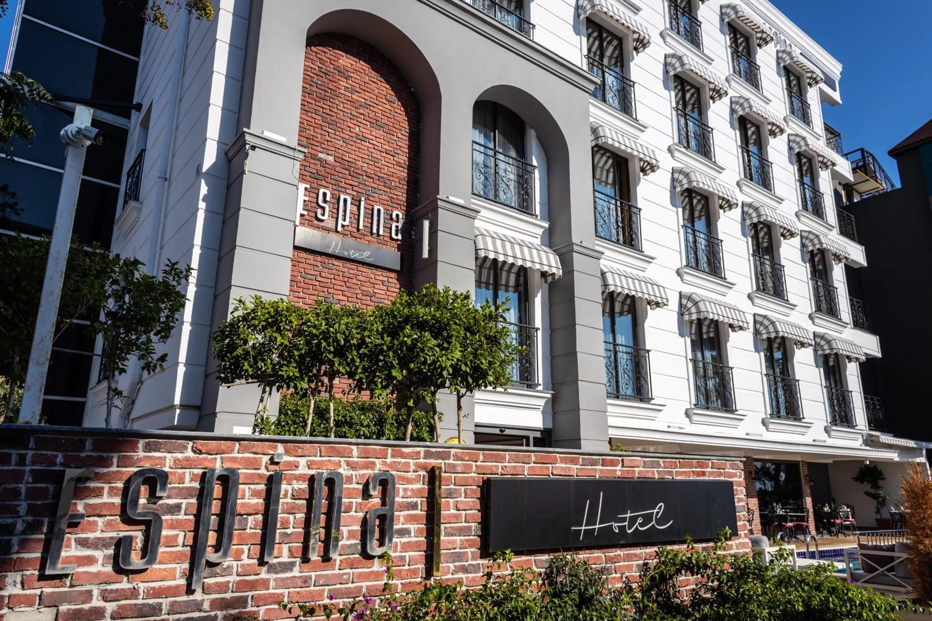 Property building in Espina Hotel