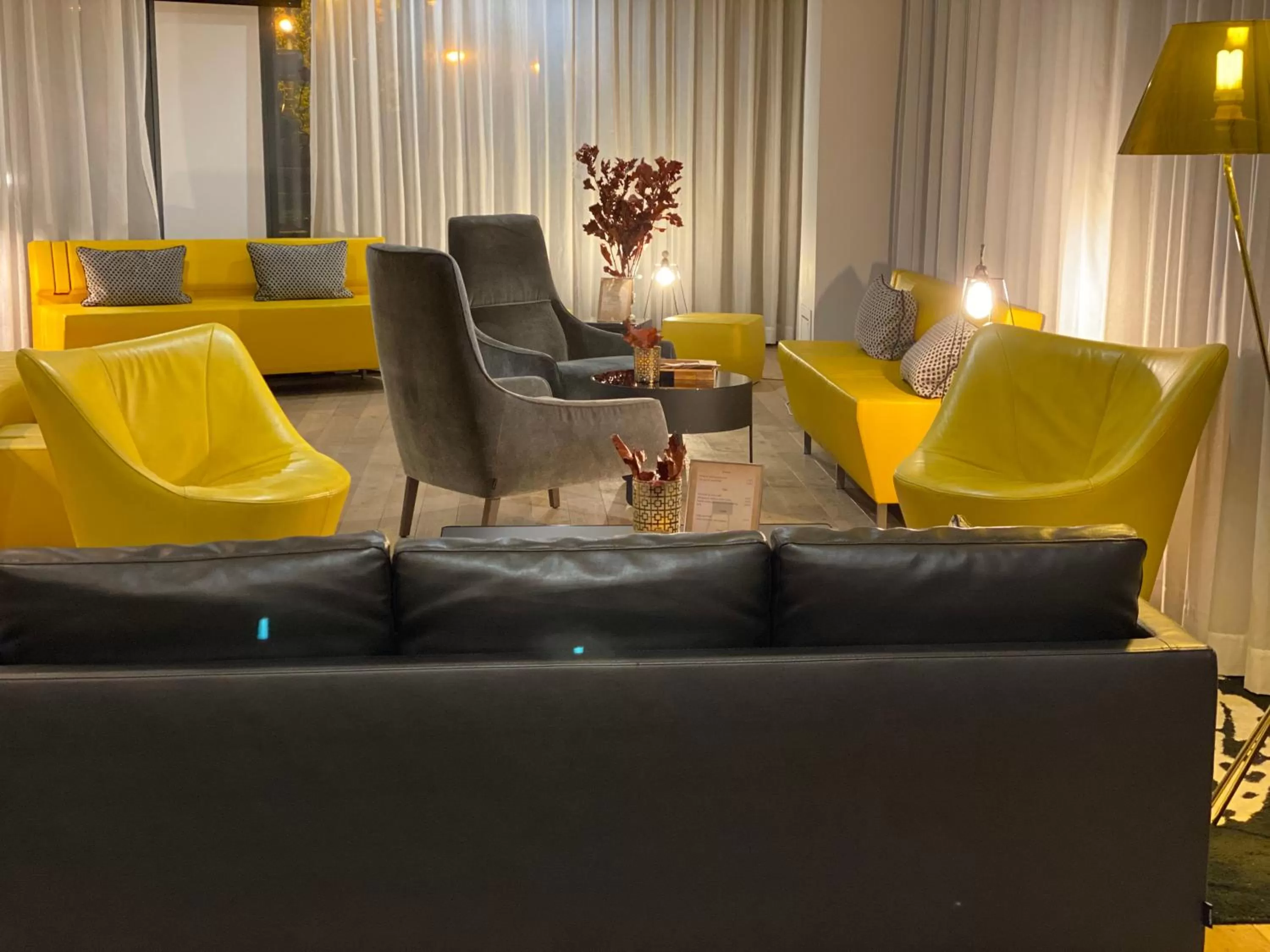 Lounge or bar in Best Western Plus Thionville Centre