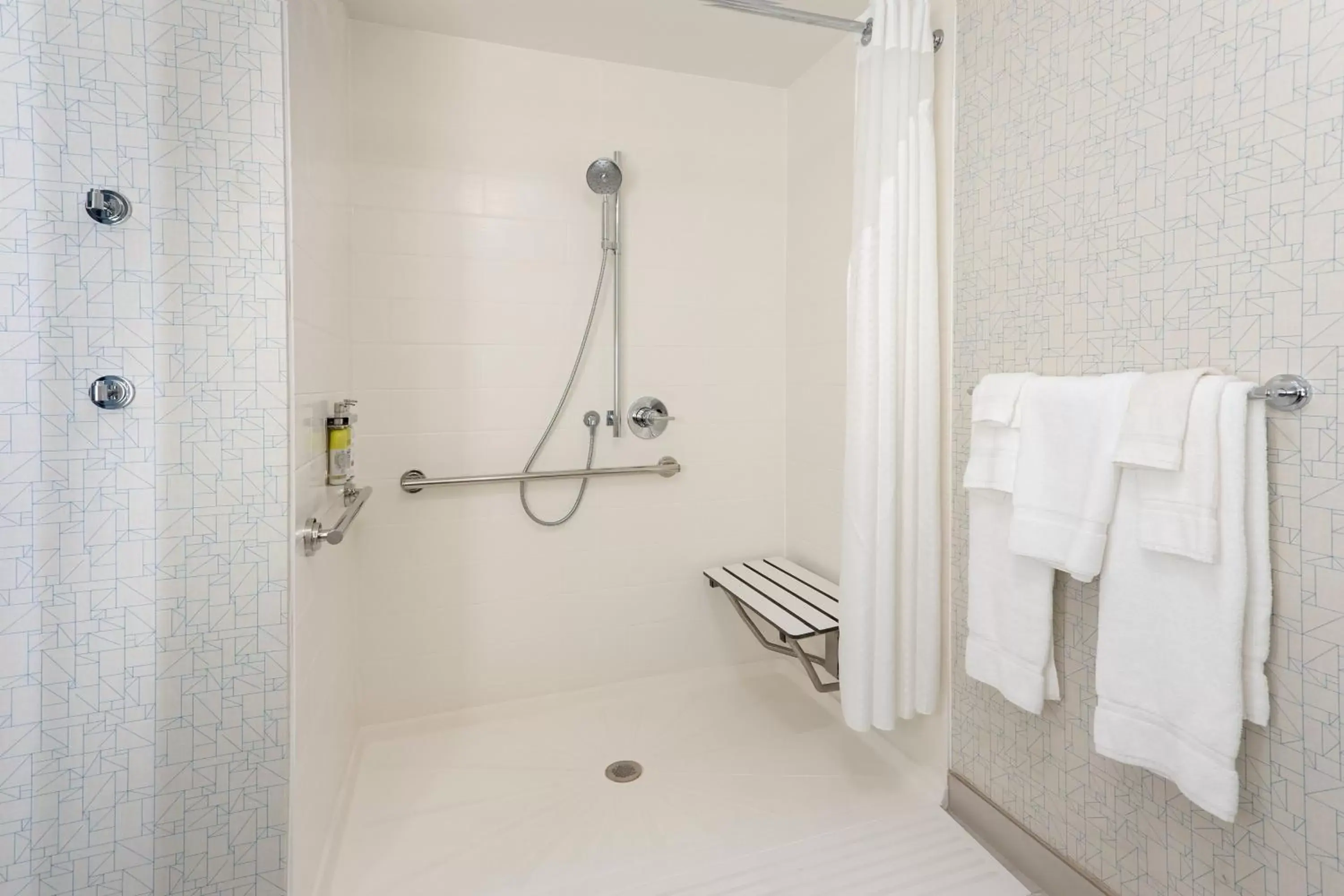 Bathroom in Holiday Inn Express & Suites - Firestone - Longmont , an IHG Hotel