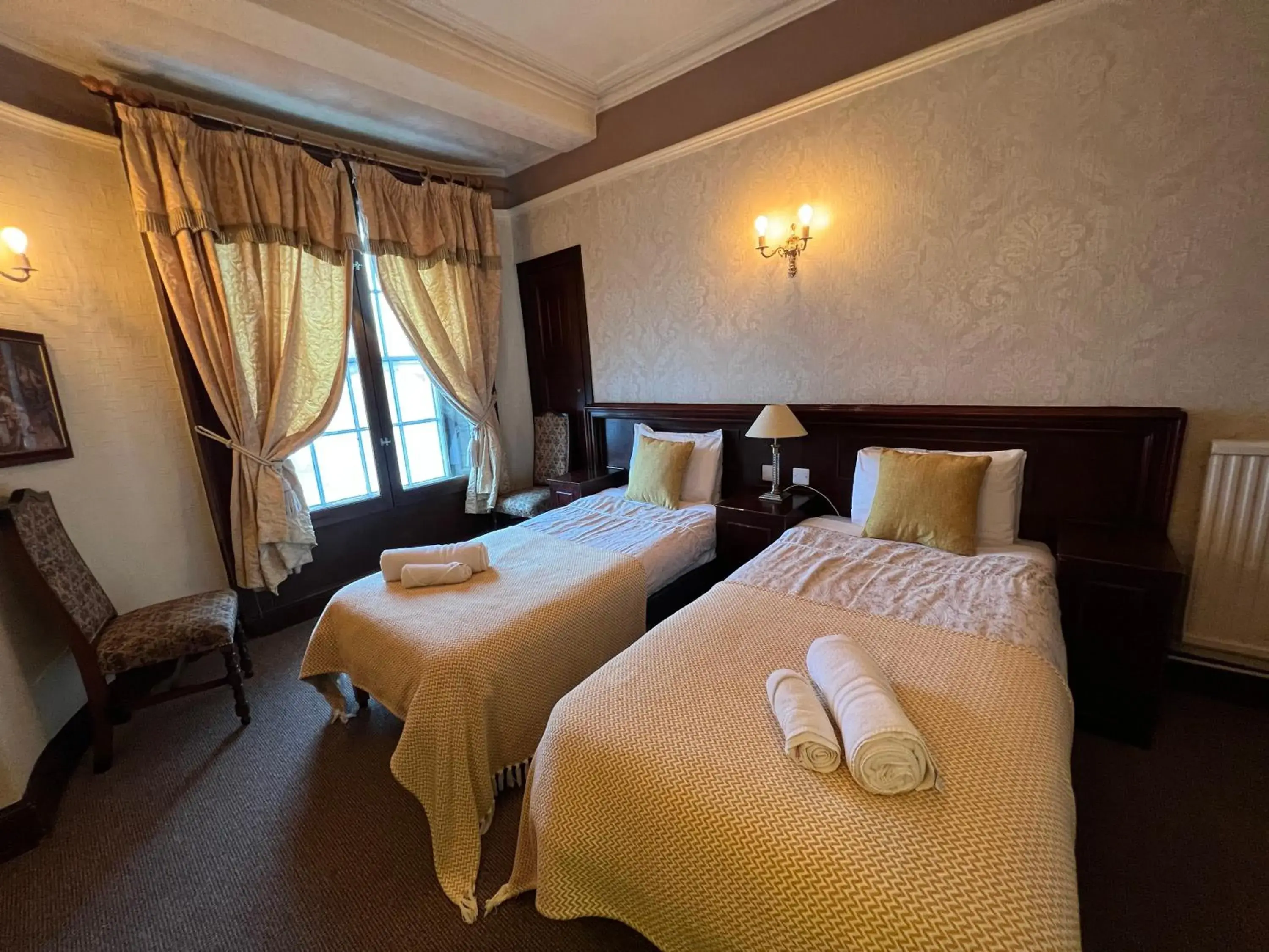 Bed in Georgian House Hotel