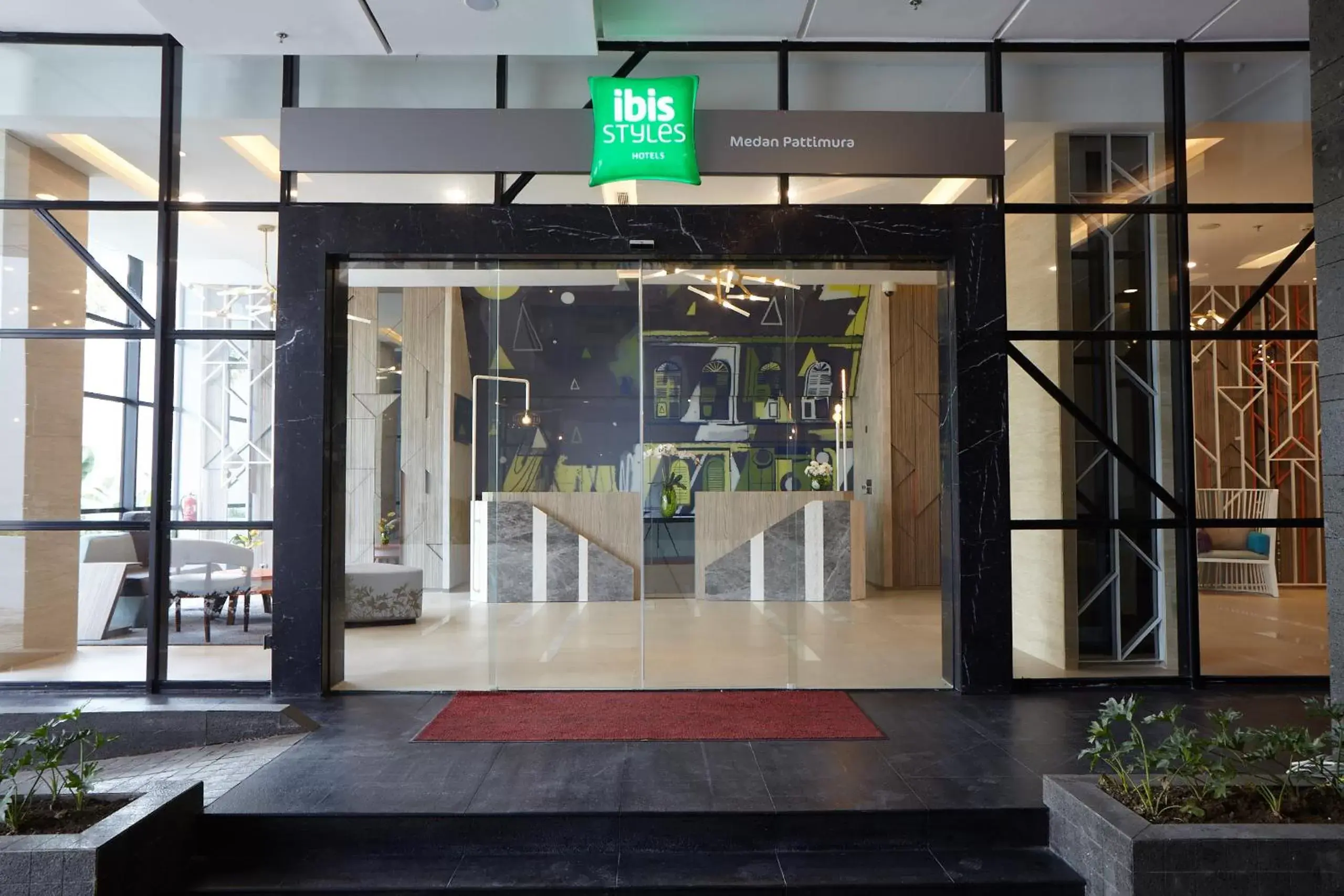 Lobby or reception in ibis Styles Medan Pattimura