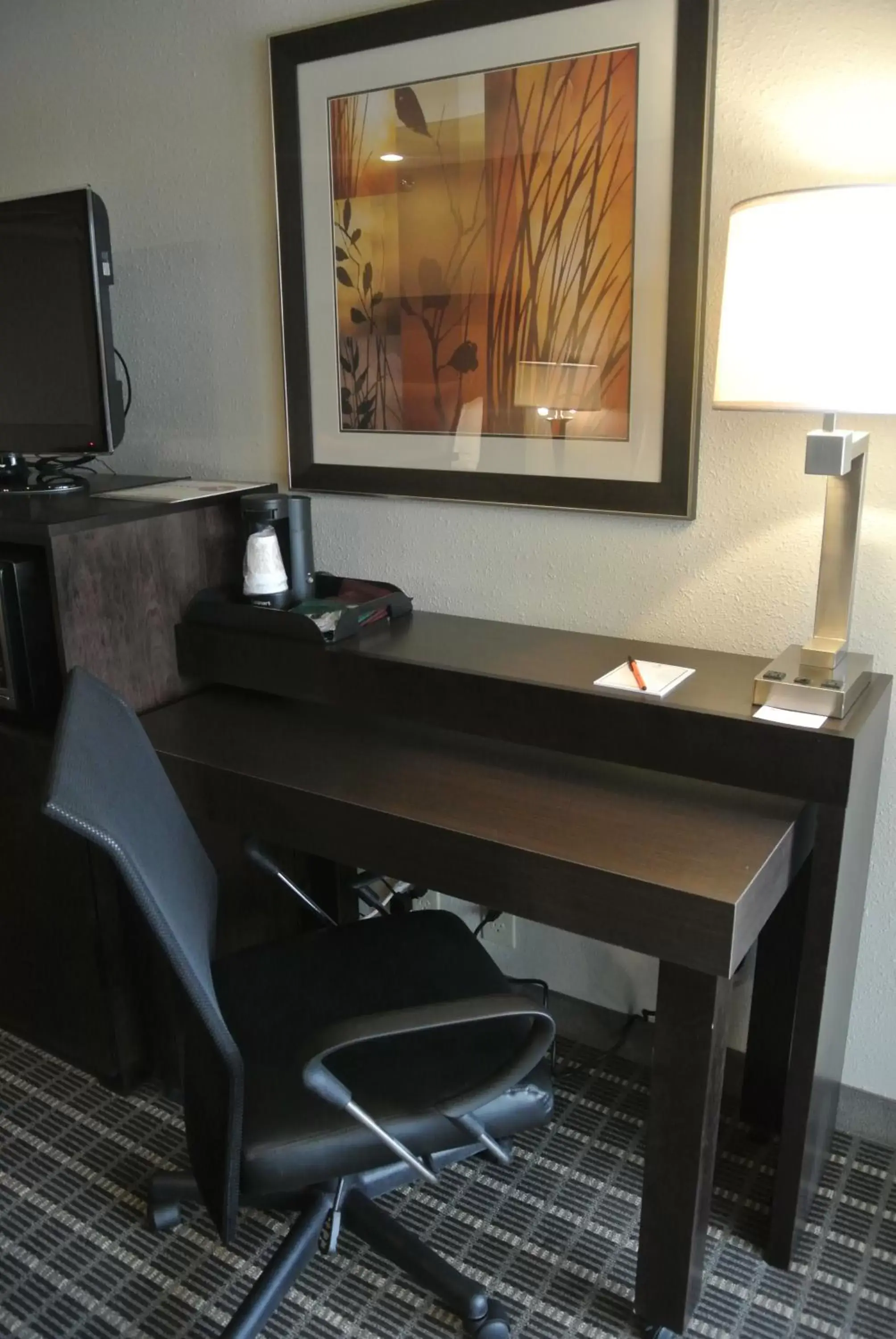 Photo of the whole room in Aspen Select Photo of the whole room in Aspen Select