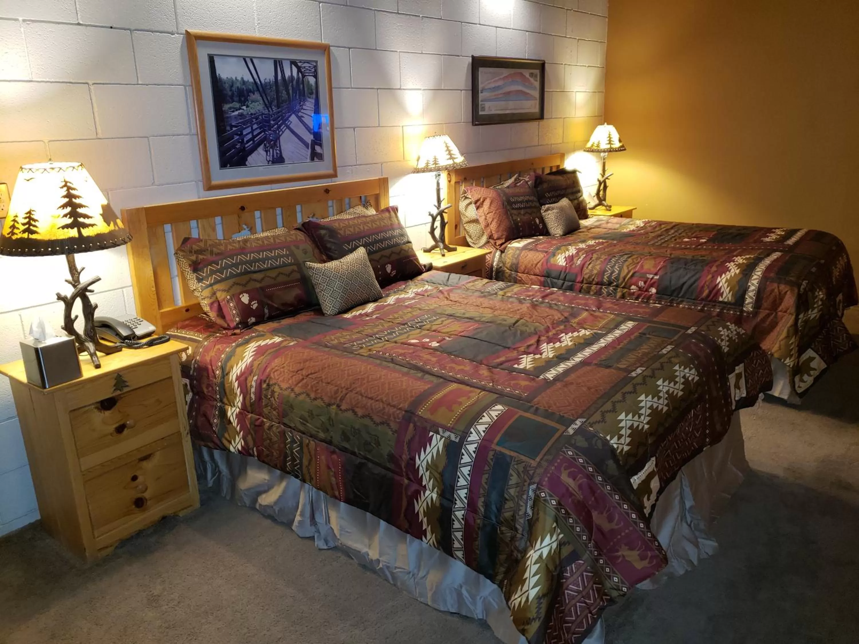 Bed in Willard Munger Inn