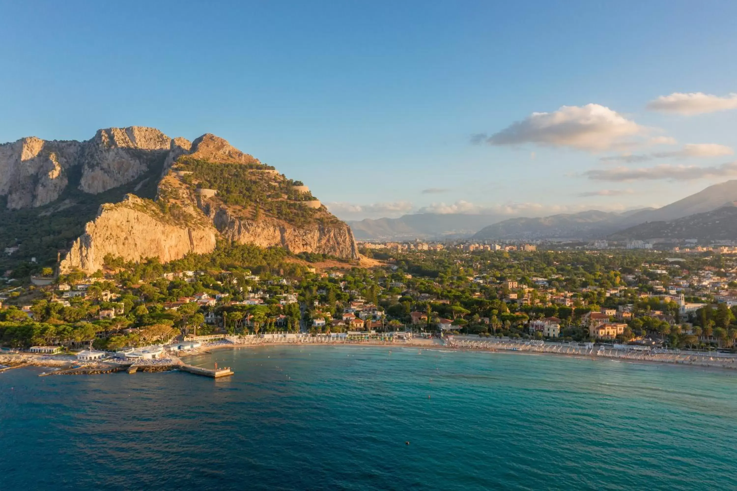 Bird's-eye View in 120 Rodionoff Palermo Centro - Ben collegato con l'aeroporto, la spiaggia di Mondello