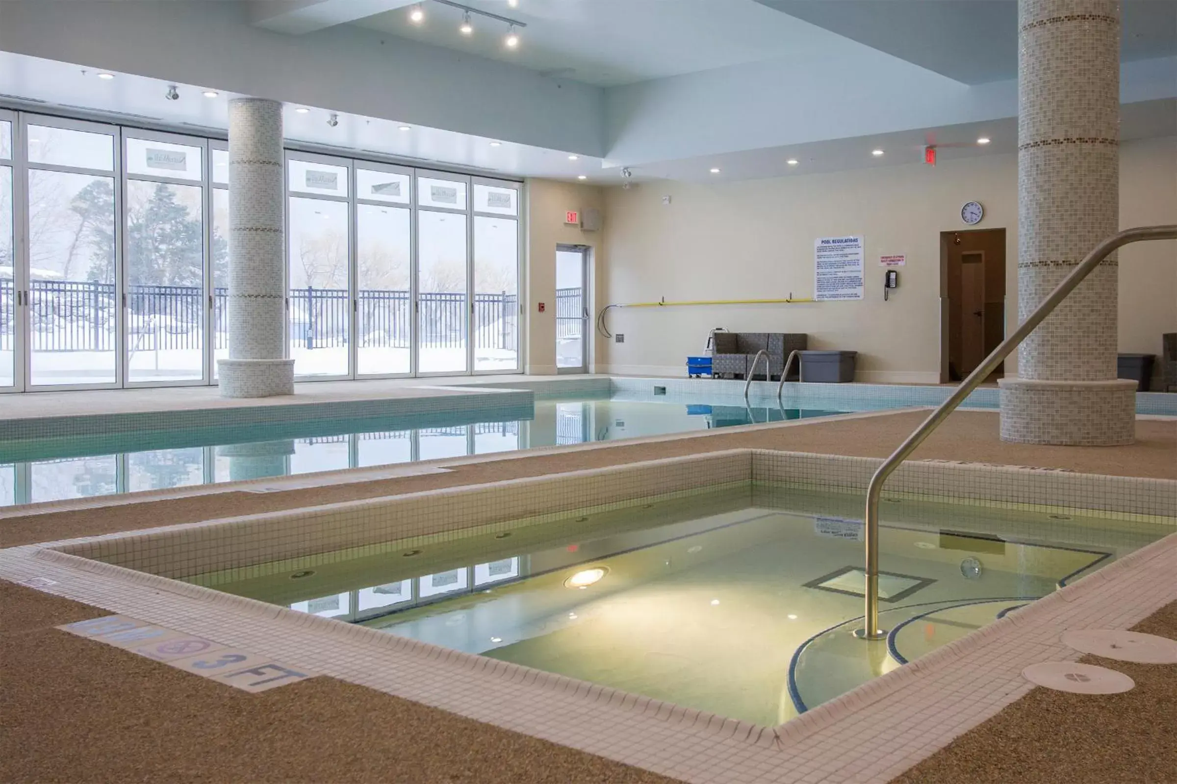 Hot Tub, Swimming Pool in Living Water Resort & Spa