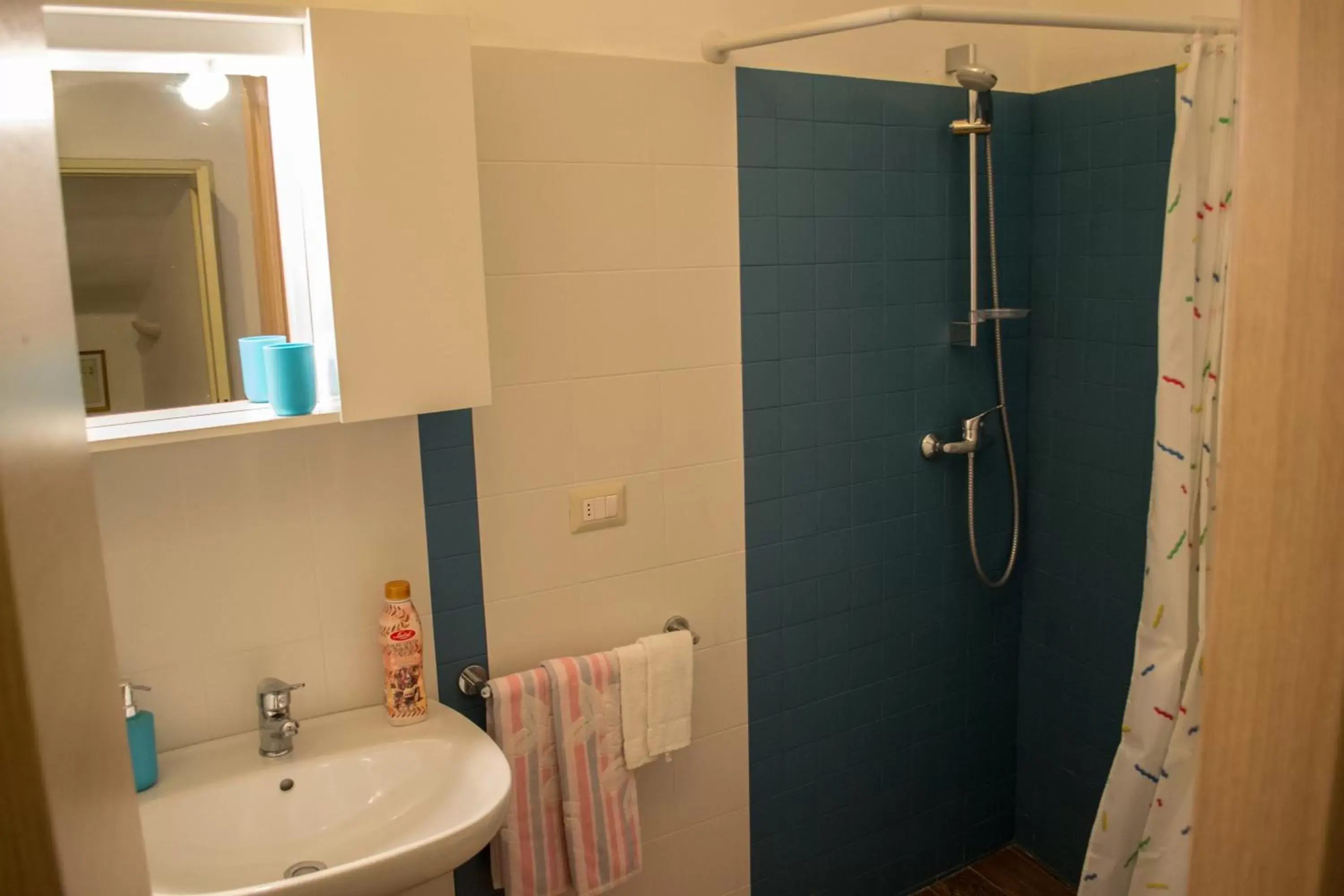 Shower, Bathroom in B&B a Casa della Nonna Uccia