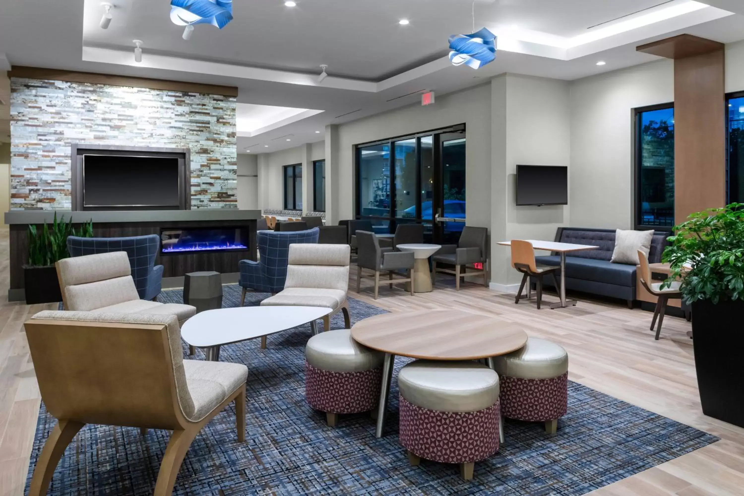 Lobby or reception, Lounge/Bar in Residence Inn Virginia Beach Town Center
