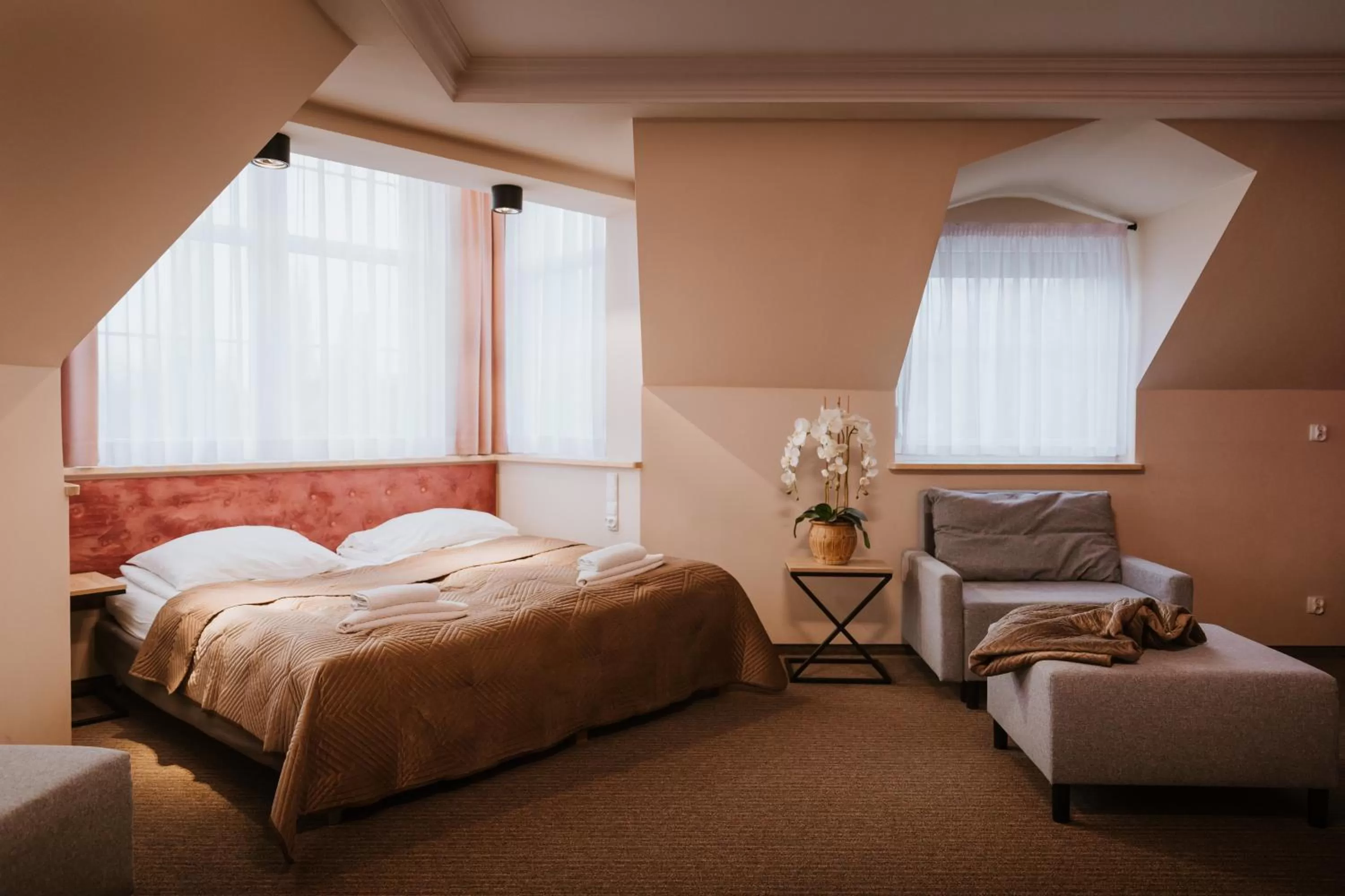 Photo of the whole room, Bed in Villa Palladium