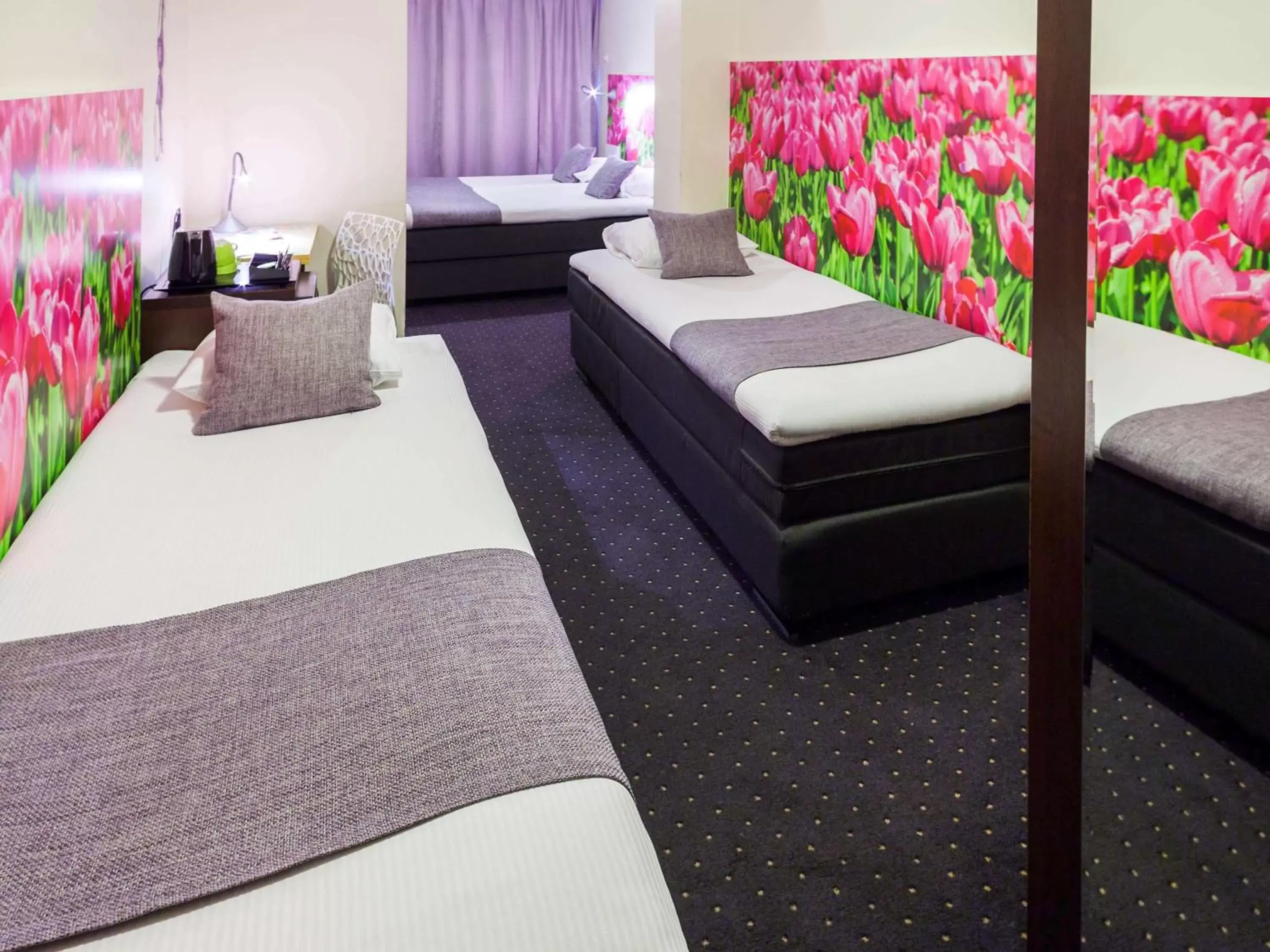 Family Room in ibis Styles Amsterdam City