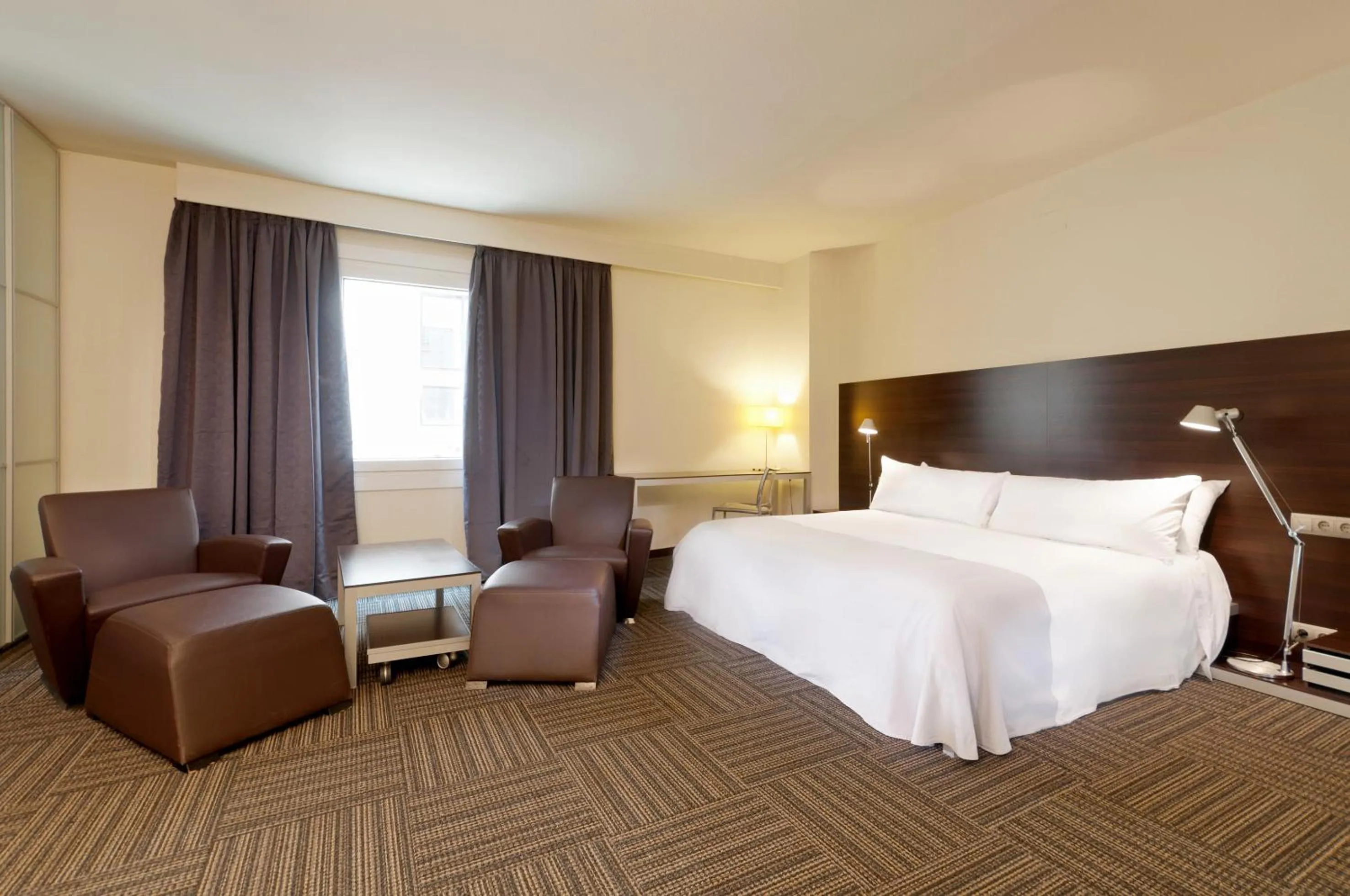 Bedroom, Bed in Hotel Ceuta Puerta de Africa