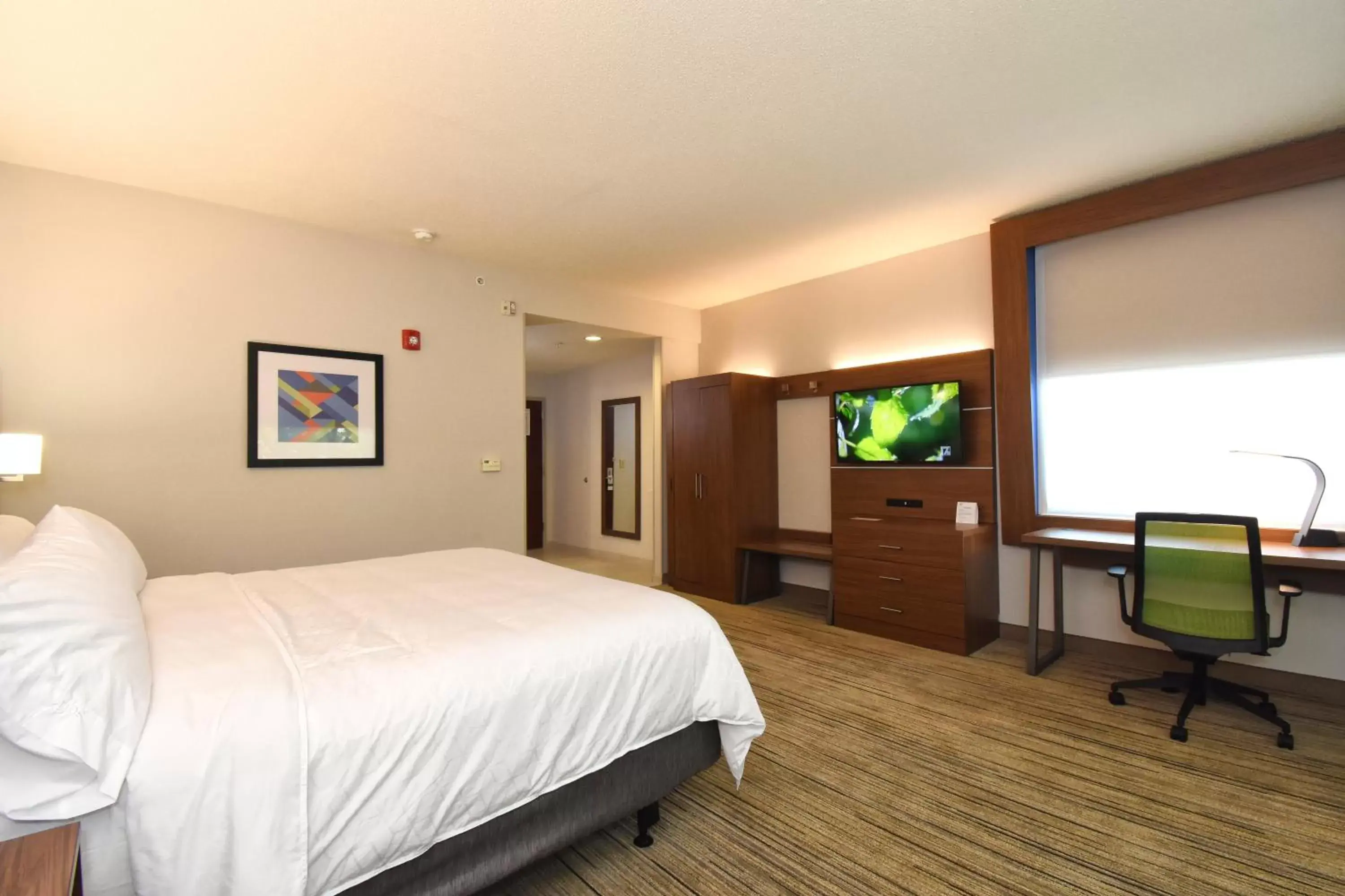 Photo of the whole room, Bed in Holiday Inn Express & Suites Southern Pines-Pinehurst Area, an IHG Hotel