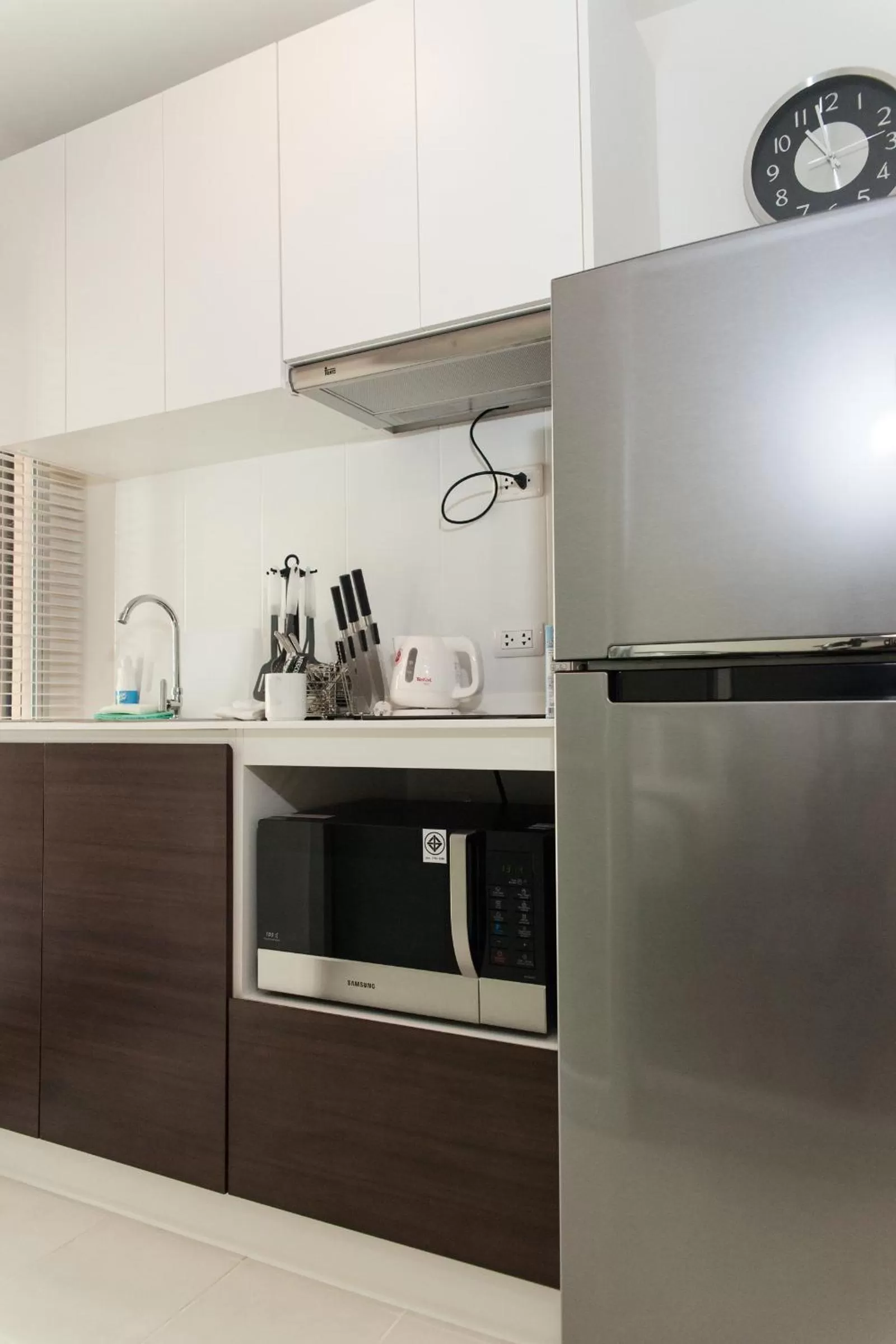 Kitchen or kitchenette in First Choice Suites SHA Plus Extra
