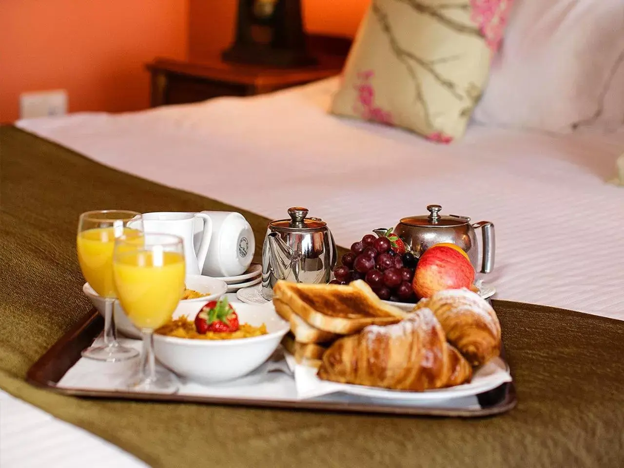 Bedroom in Inishowen Gateway Hotel