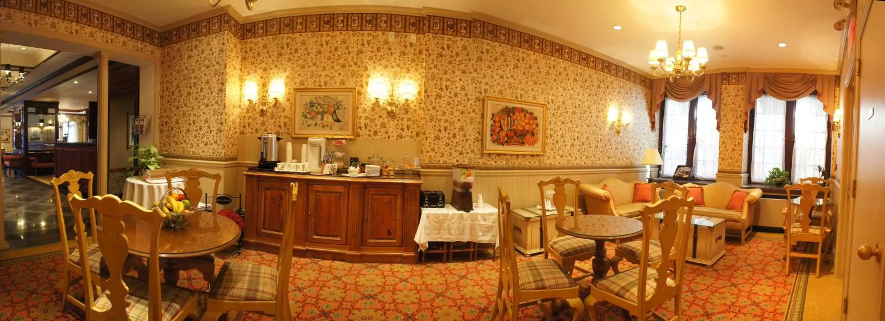 Continental breakfast, Restaurant/Places to Eat in The Wall Street Inn