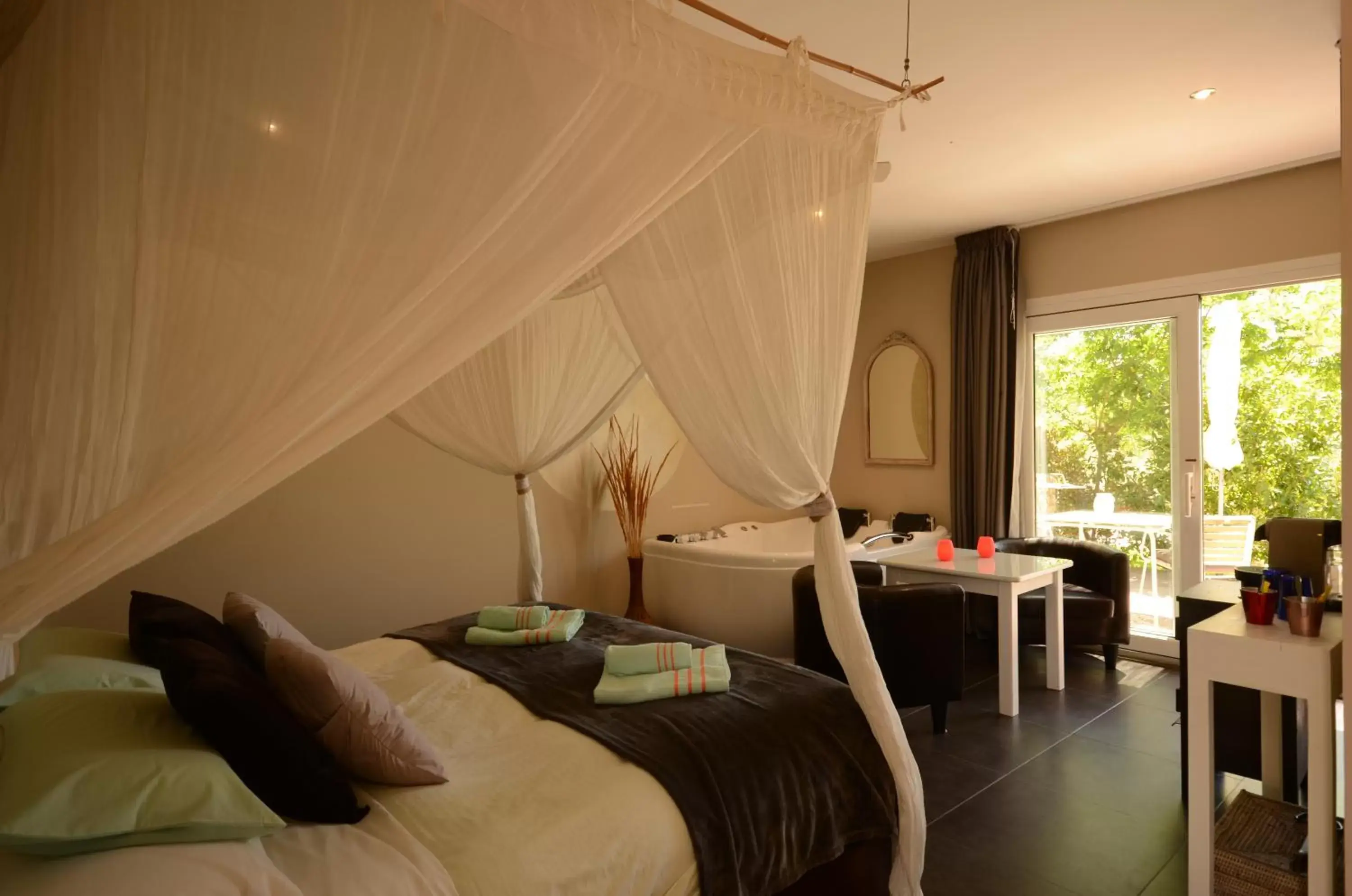 Photo of the whole room in El Pao Spa Photo of the whole room in El Pao Spa