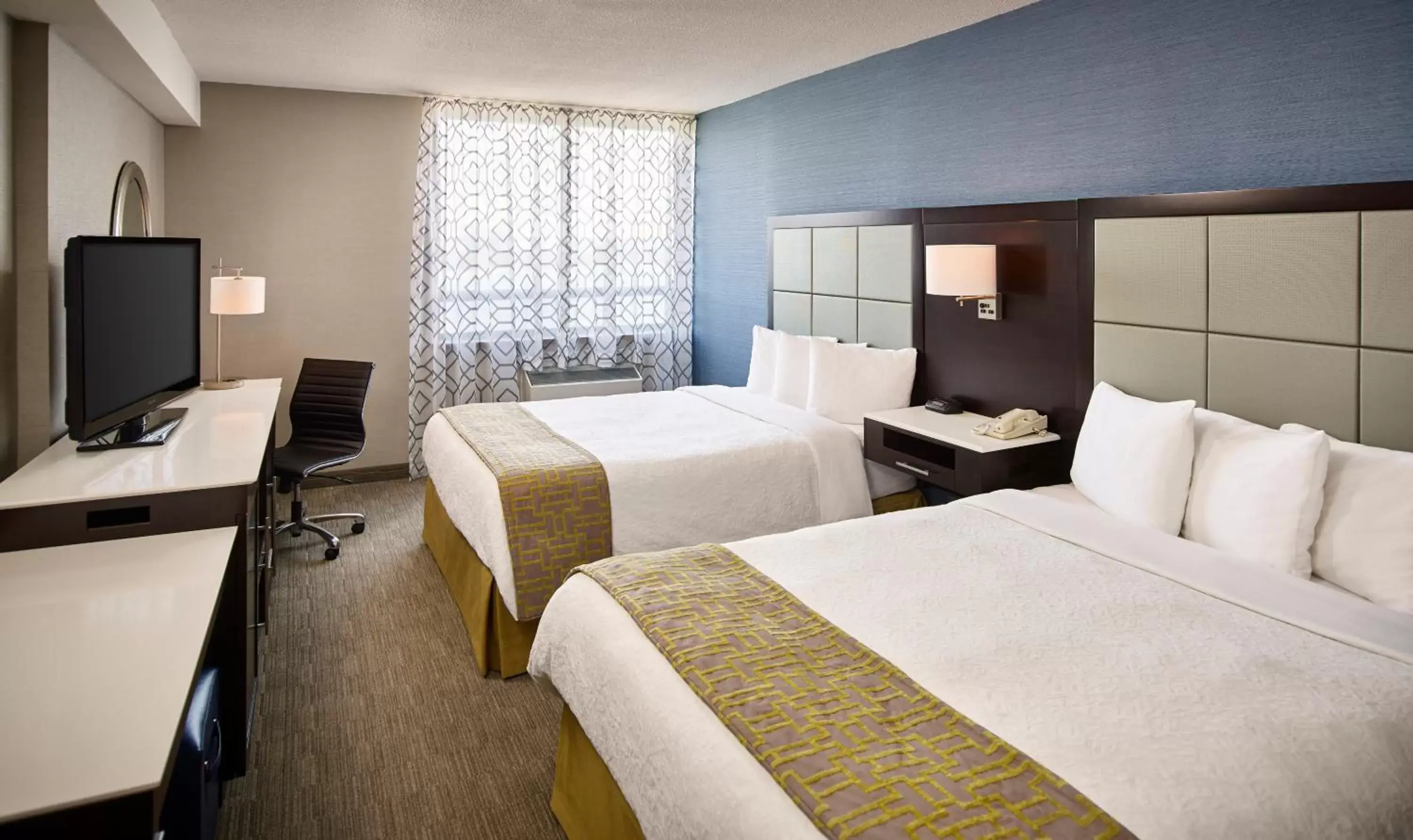 Queen Room with Two Queen Beds in Waterfront Hotel Downtown Burlington