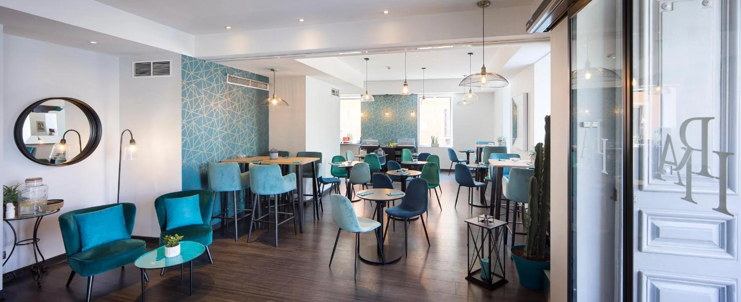 Lobby or reception in Hôtel Relais Acropolis