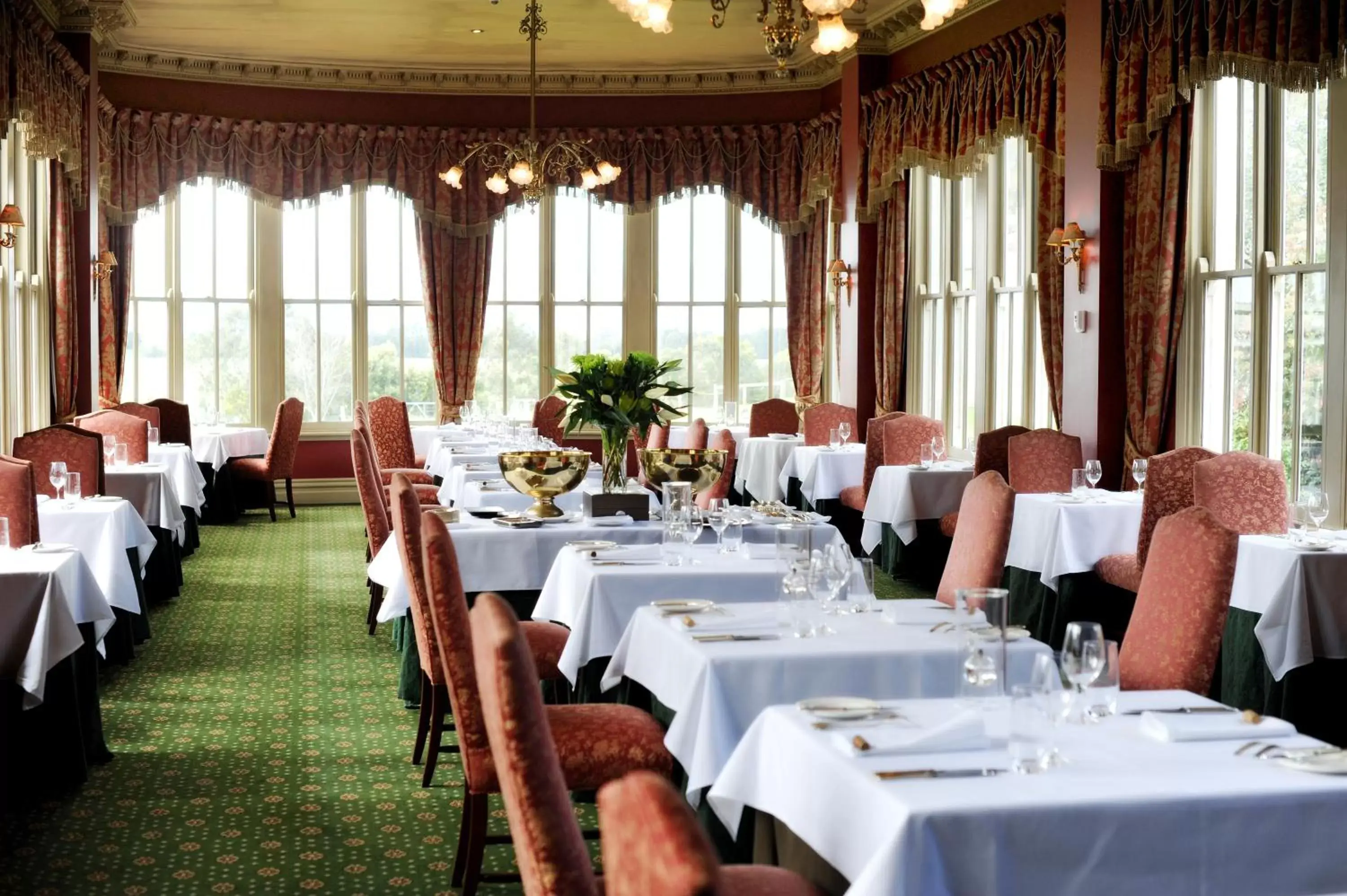 Restaurant/Places to Eat in Chateau Yering Hotel