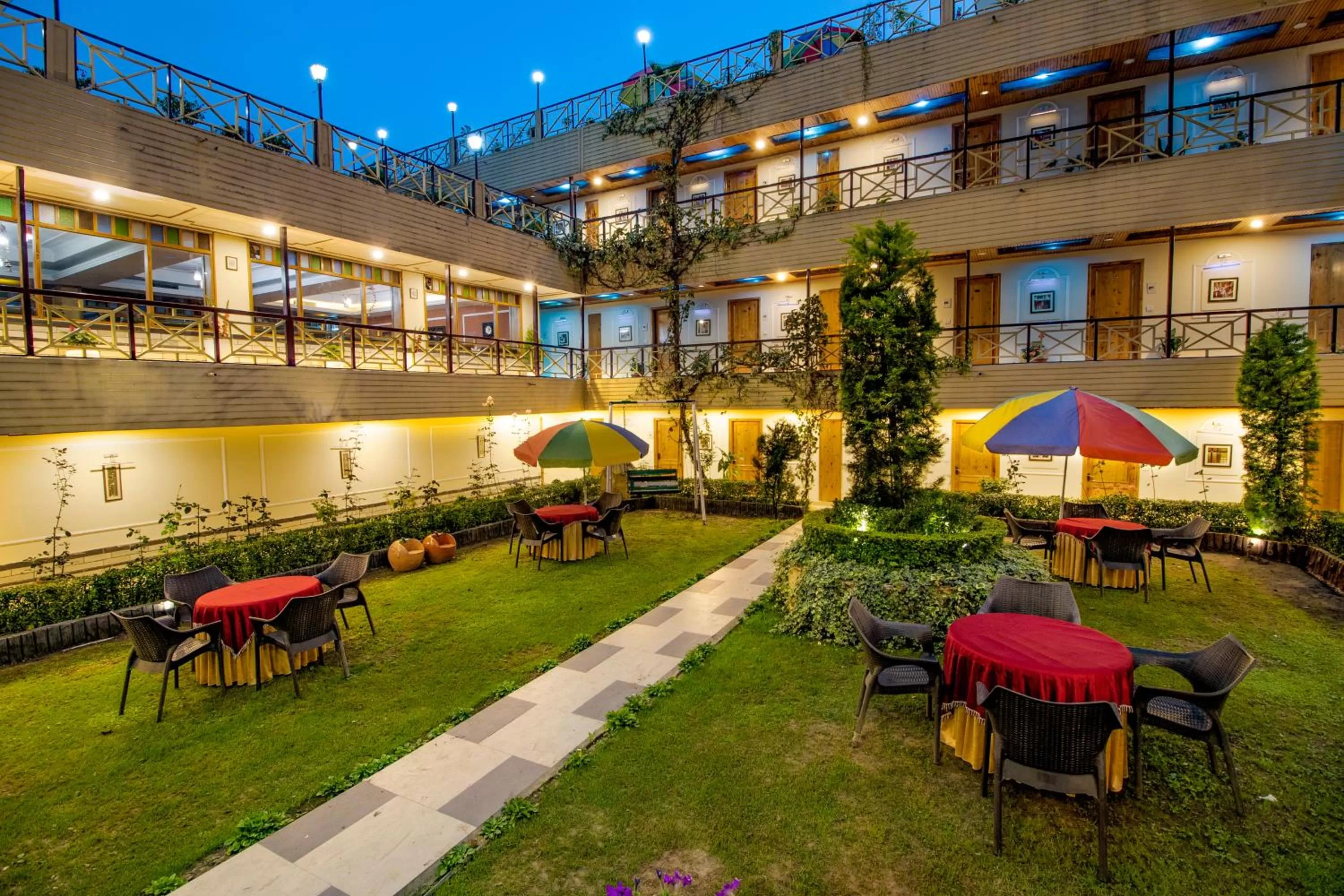 Snow Valley Resorts & Spa Manali