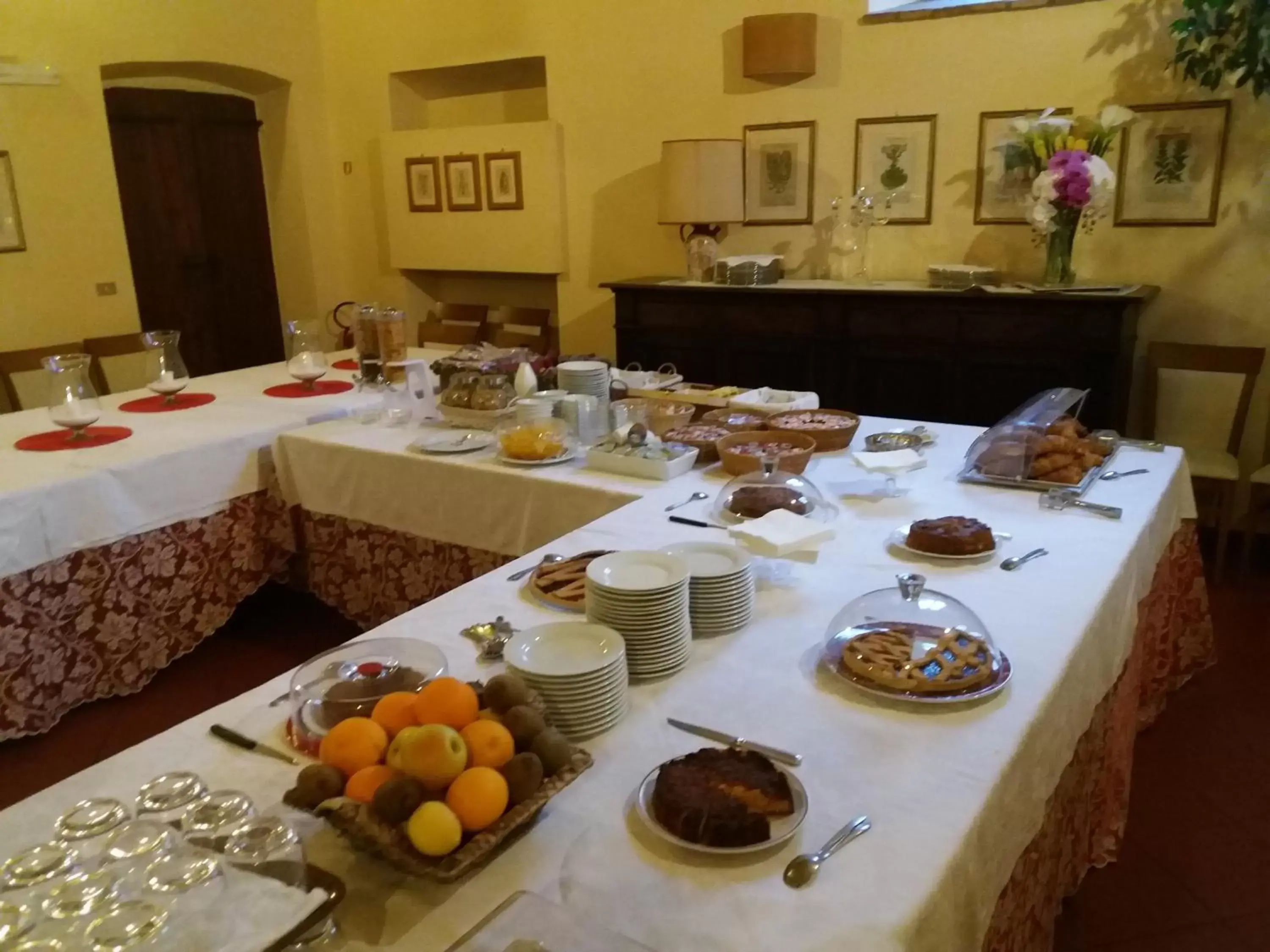 Continental breakfast, Restaurant/Places to Eat in Lo Spedalicchio