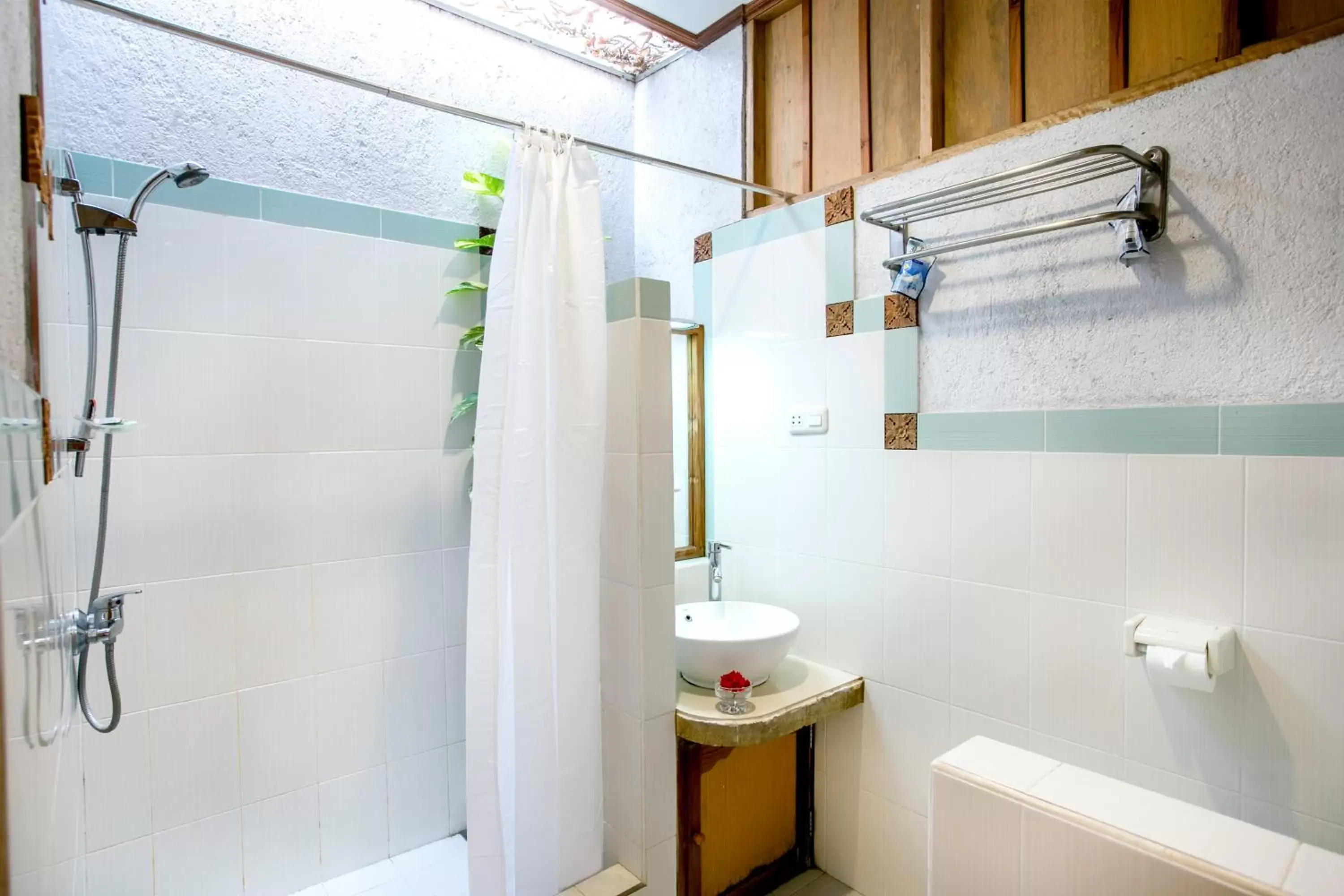 Bathroom in Komodo Lodge