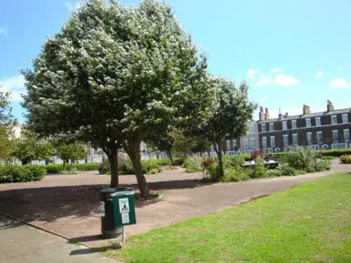 Area and facilities, Garden in Spencer Court