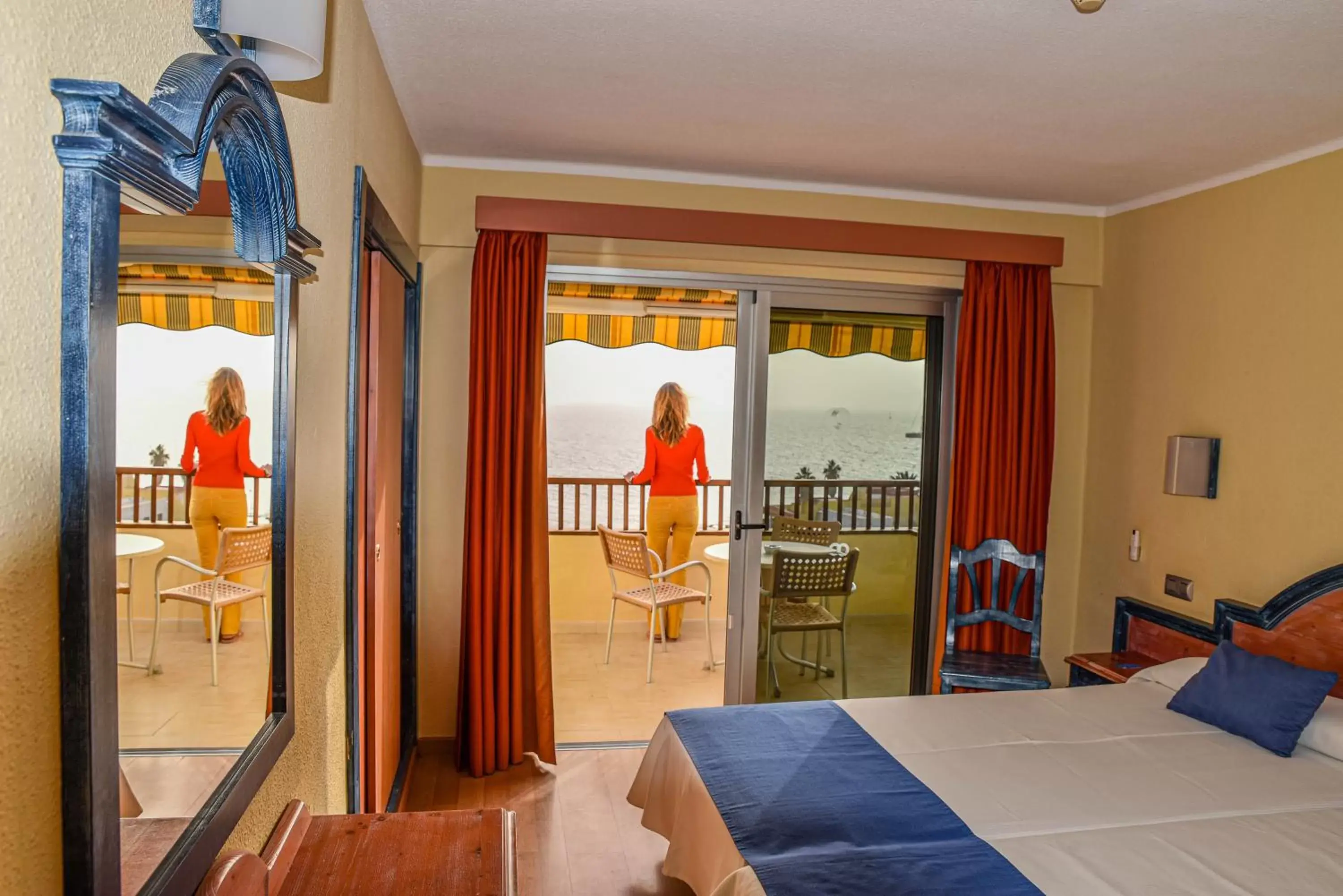 Bedroom, Balcony/Terrace in HOVIMA Jardin Caleta