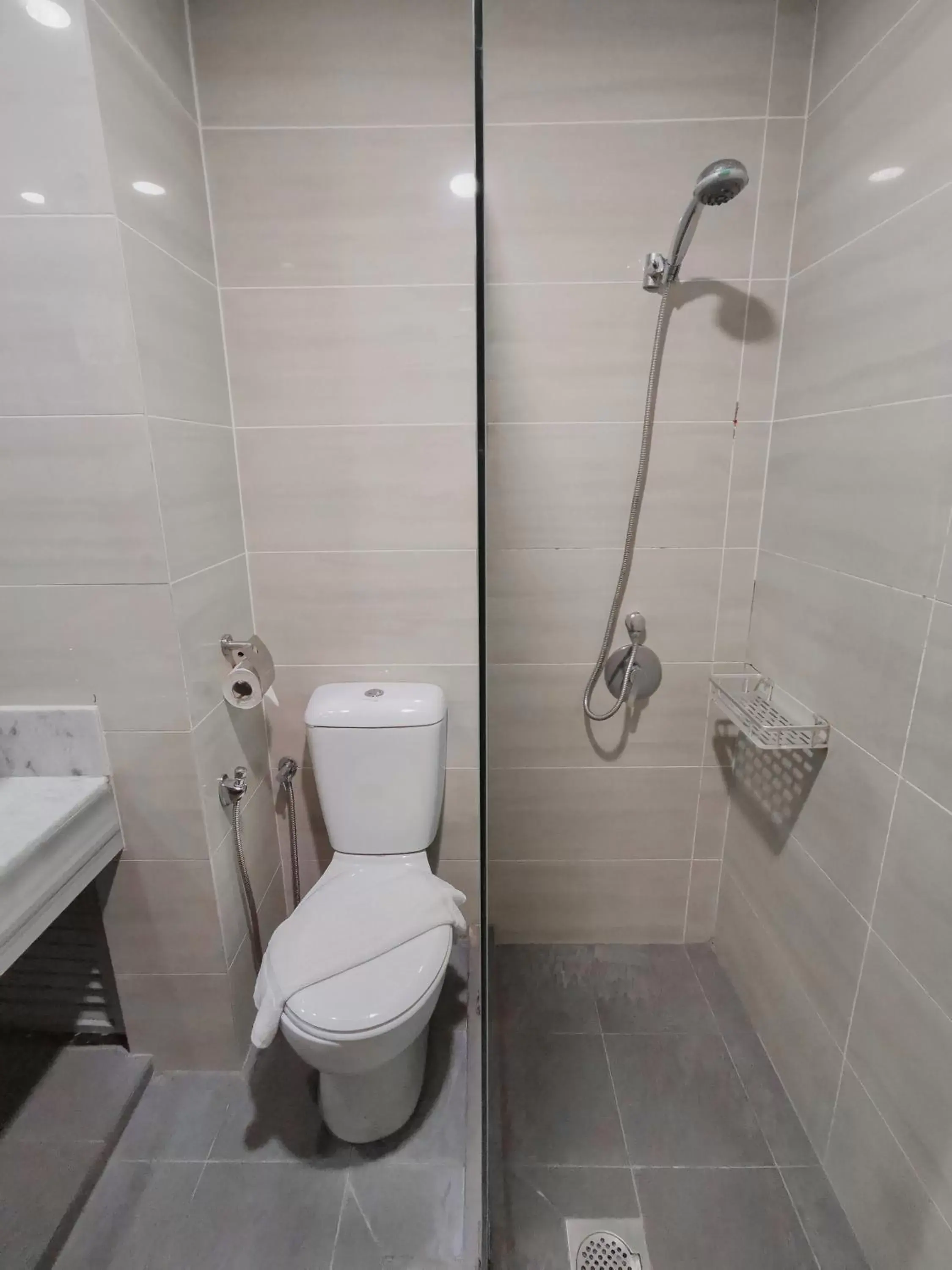 Shower, Bathroom in Hotel Sentral Melaka @ City Centre