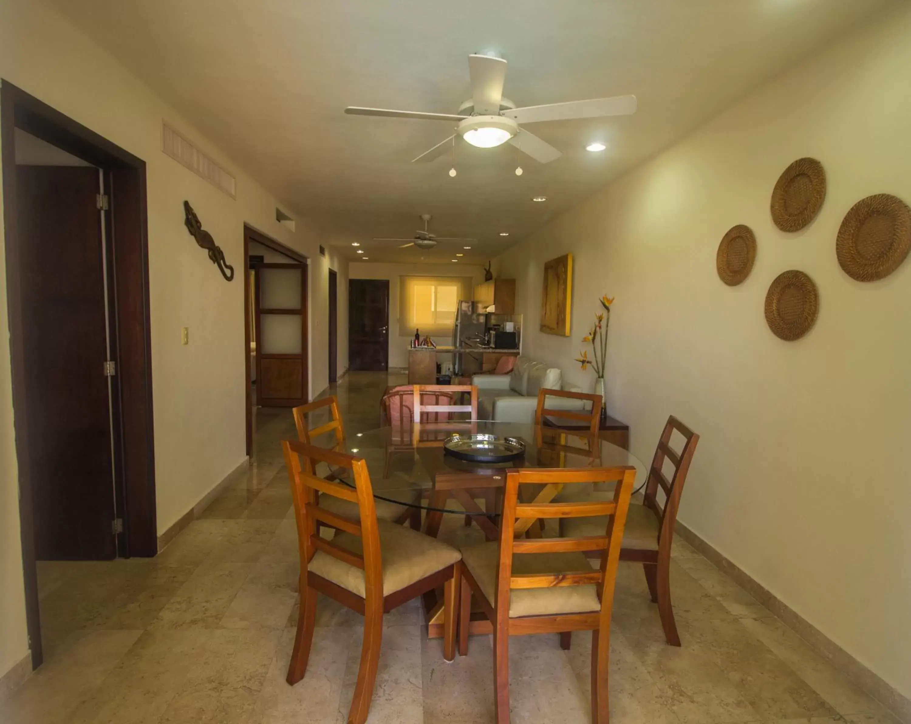 Dining Area in Coral Maya Stay Suites